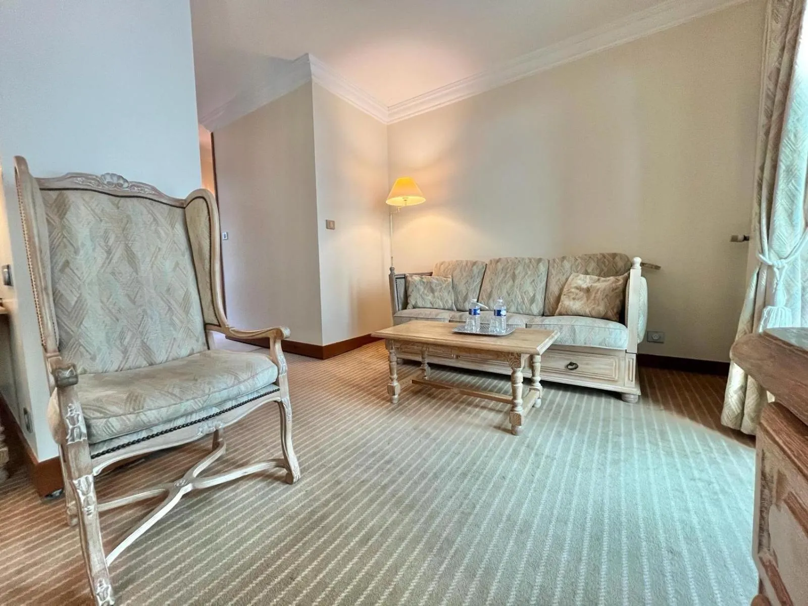 Bedroom, Bed in Logis Hôtel Le Rivage