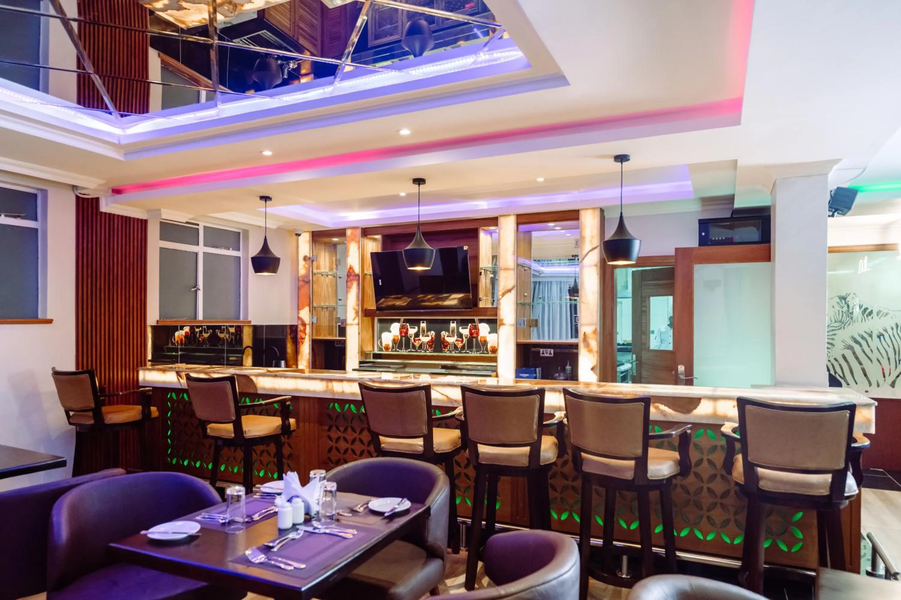 Restaurant/places to eat in Olive Gardens Hotel Nairobi