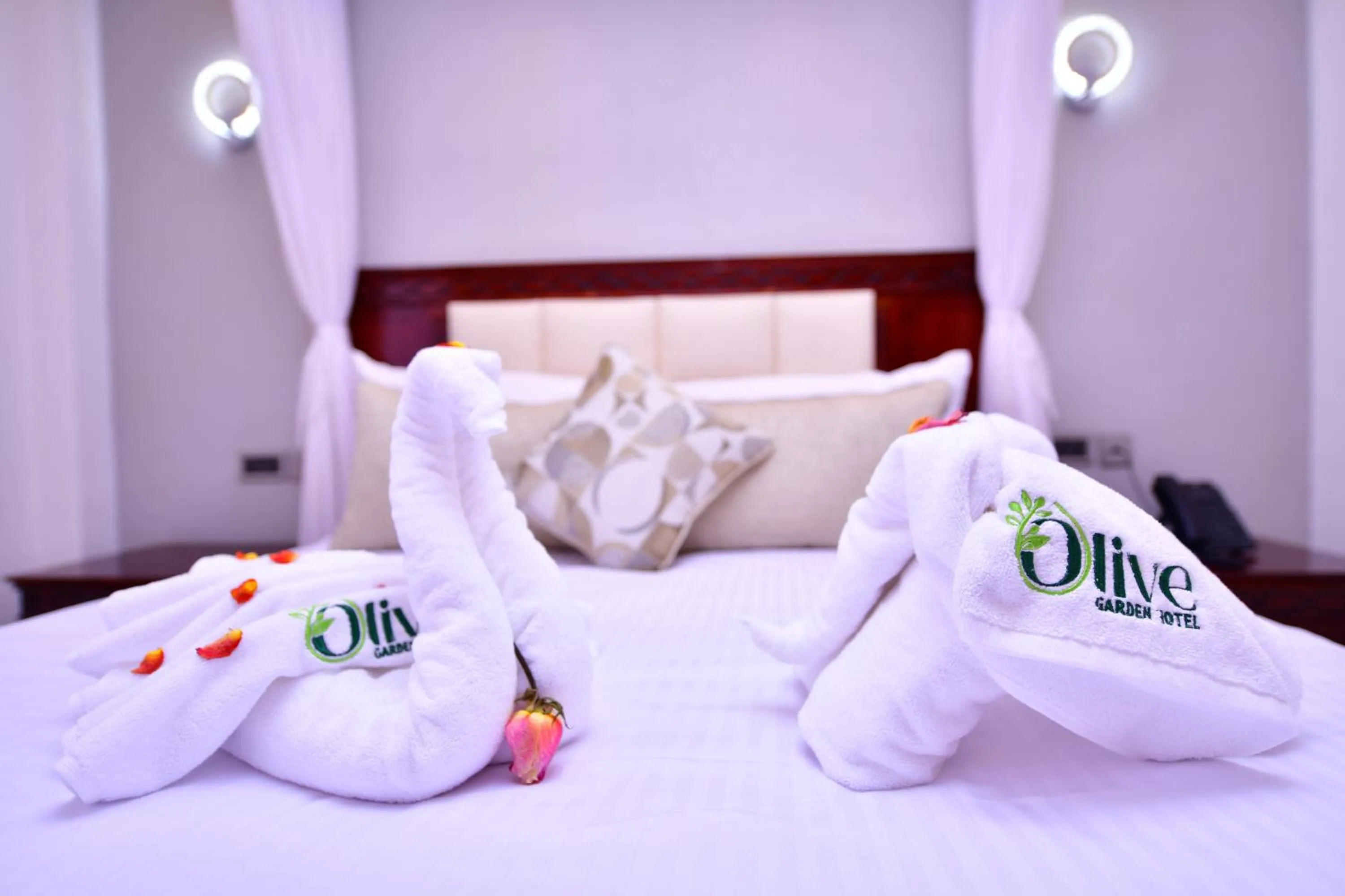 Bedroom, Bed in Olive Gardens Hotel Nairobi