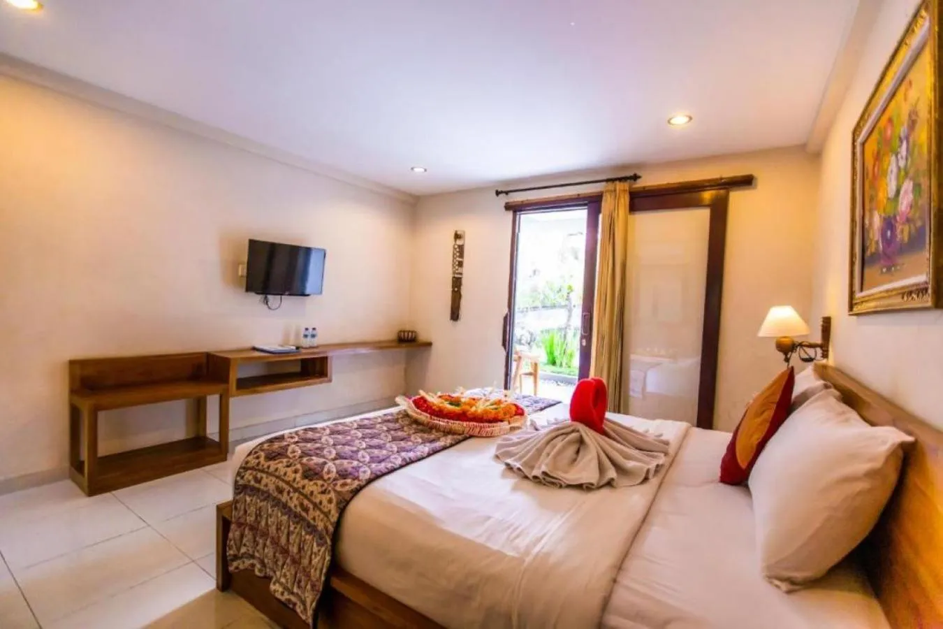 Bed in Asri Sari Ubud Resort