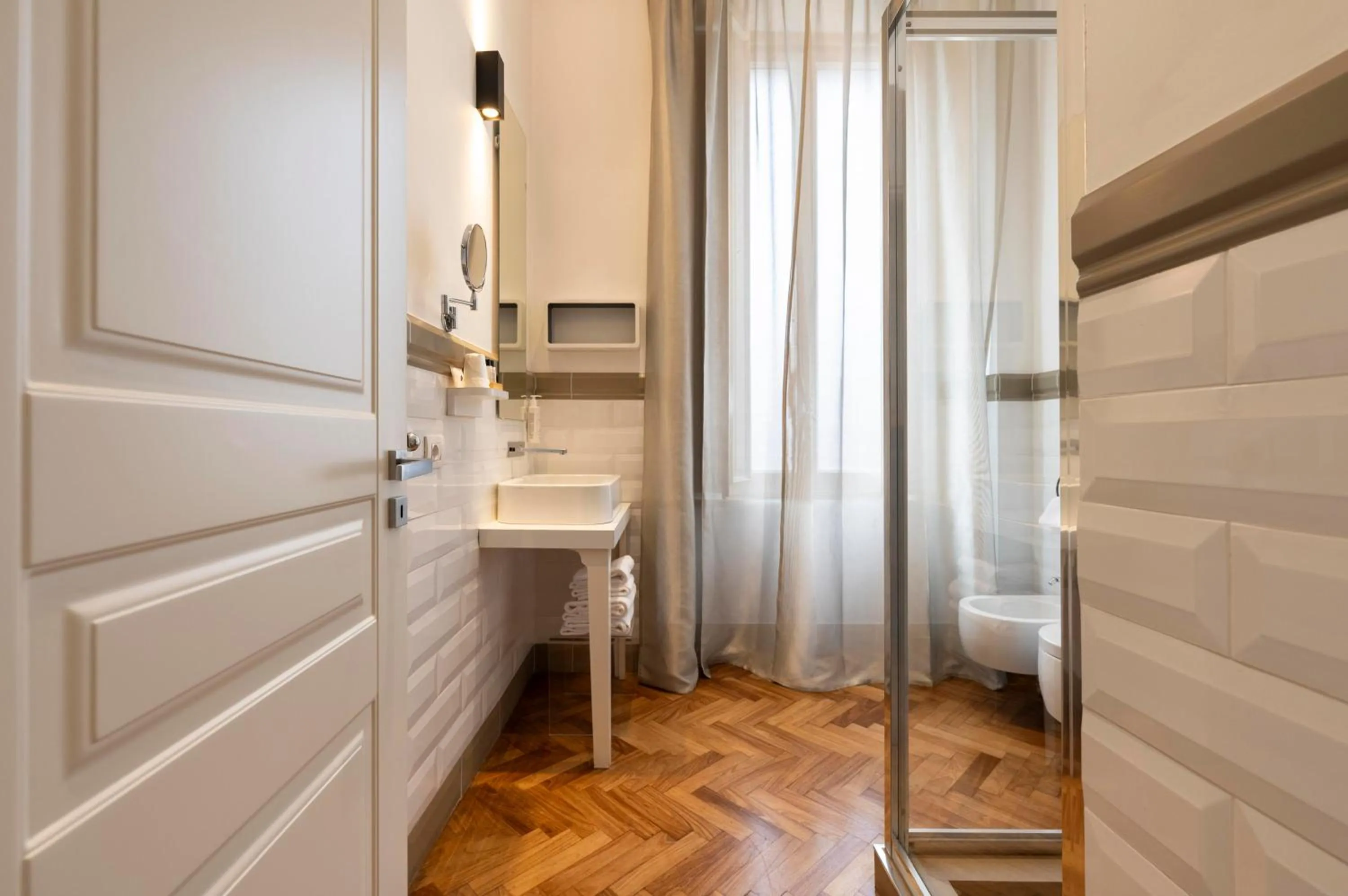 Bathroom in Vanity Navona