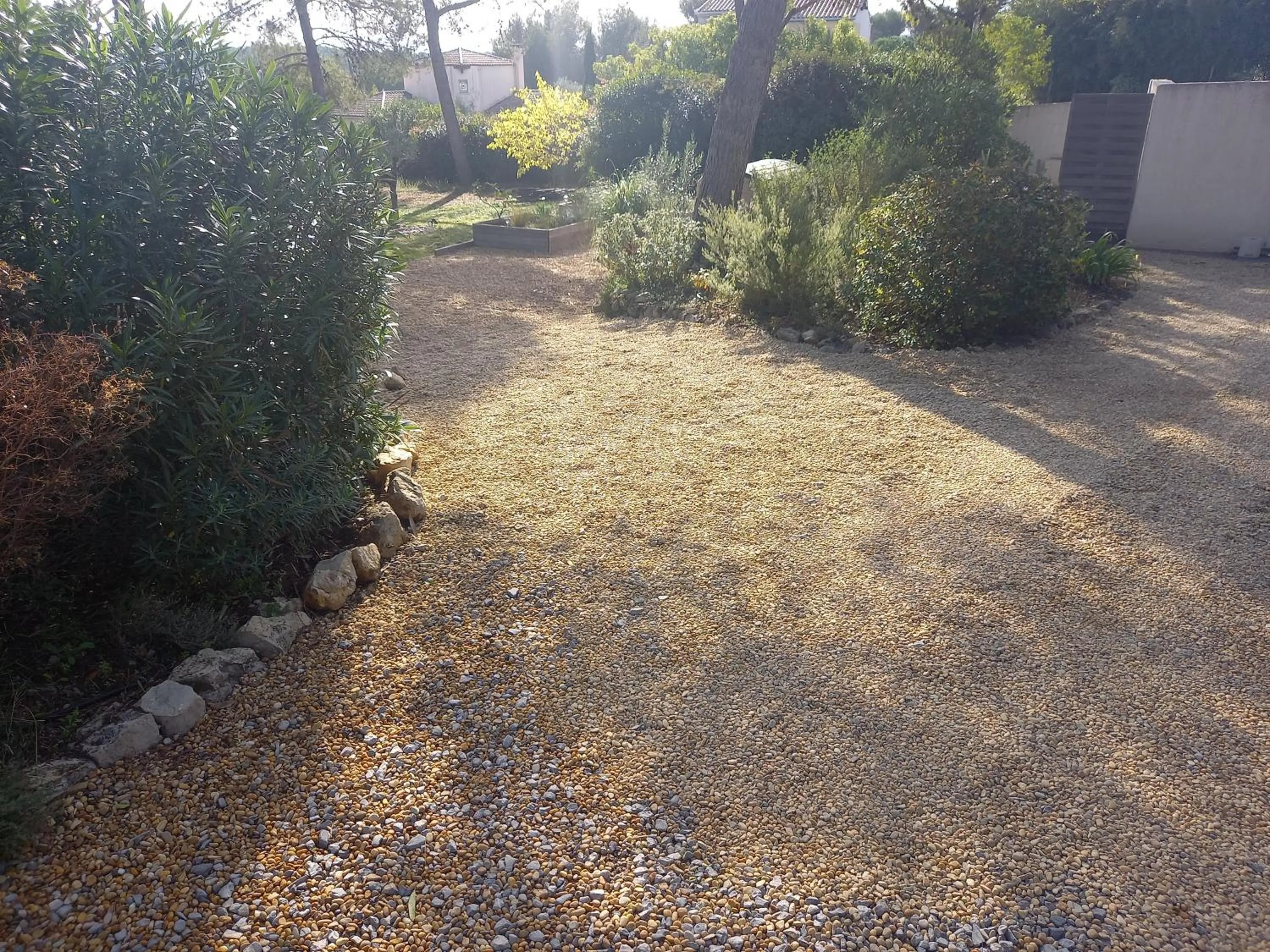 Parking in Studio d'Hôtes les Libellules