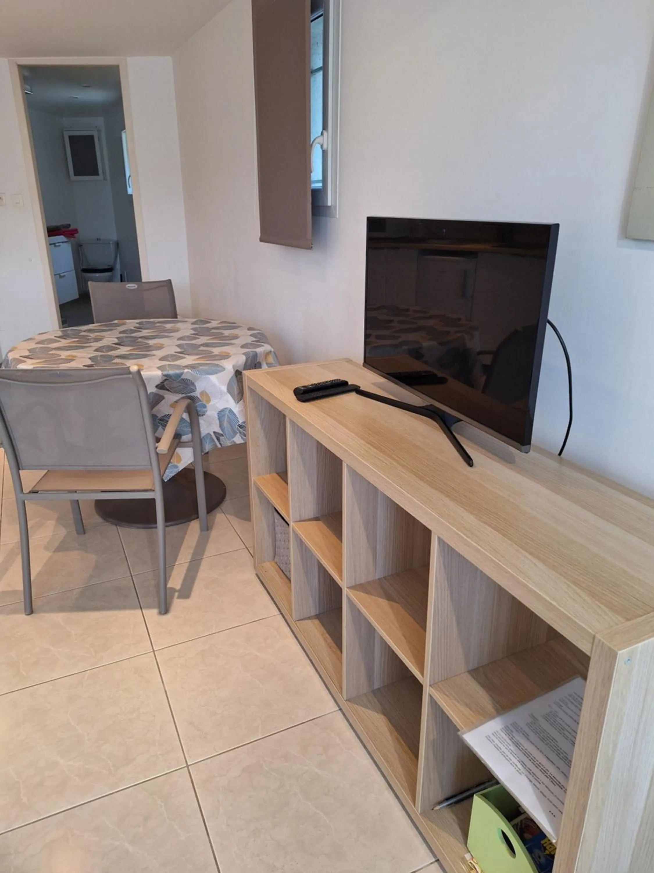 TV and multimedia in Studio d'Hôtes les Libellules