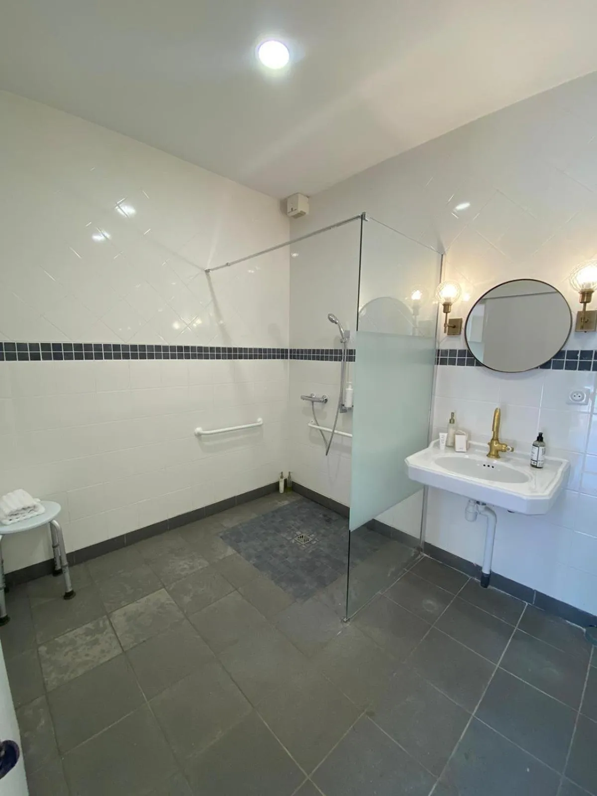 Shower in Château De La Bûcherie