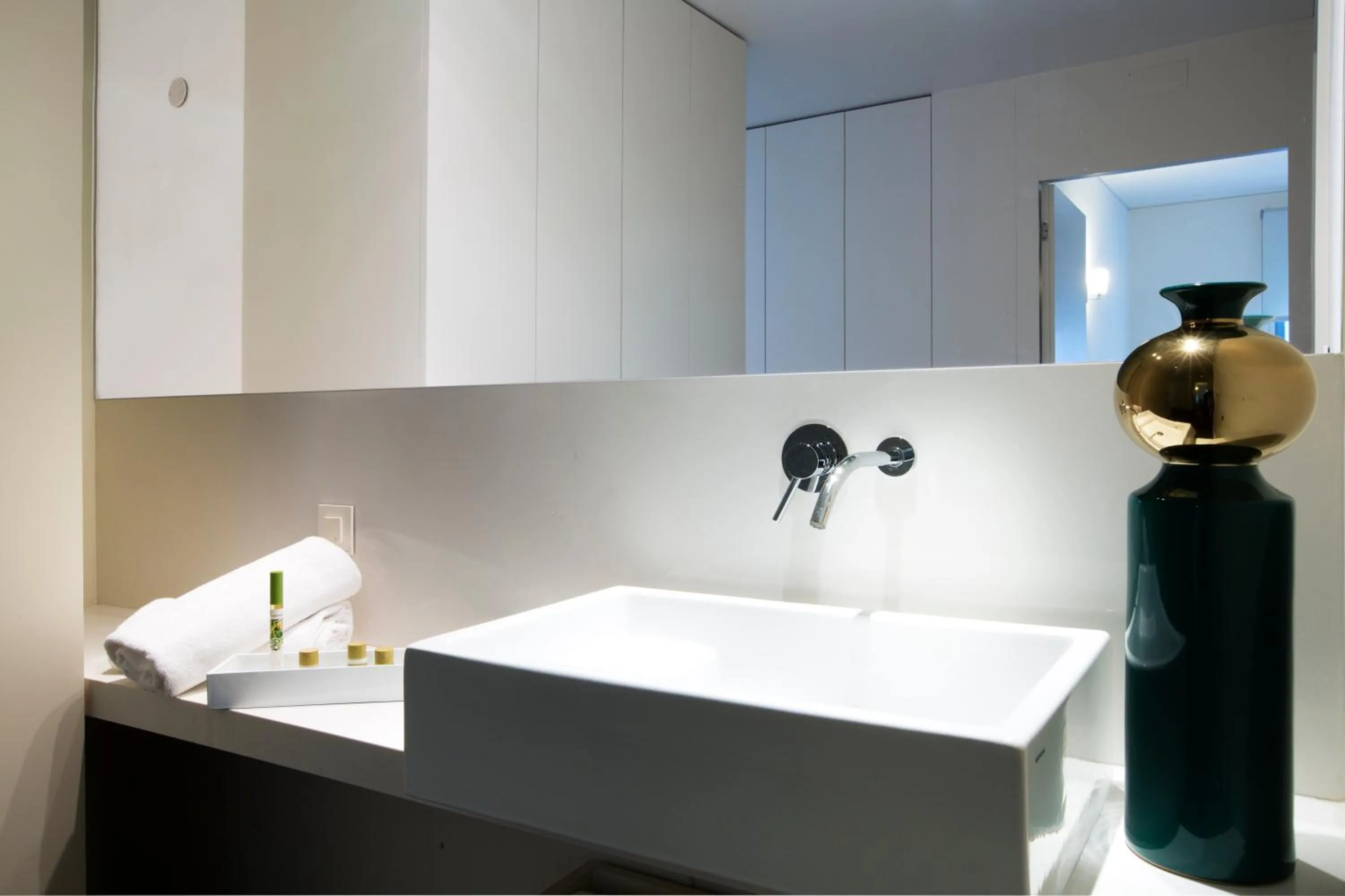 Bathroom in Oriente Marina Apartments by APT IIN - Parque das Nações