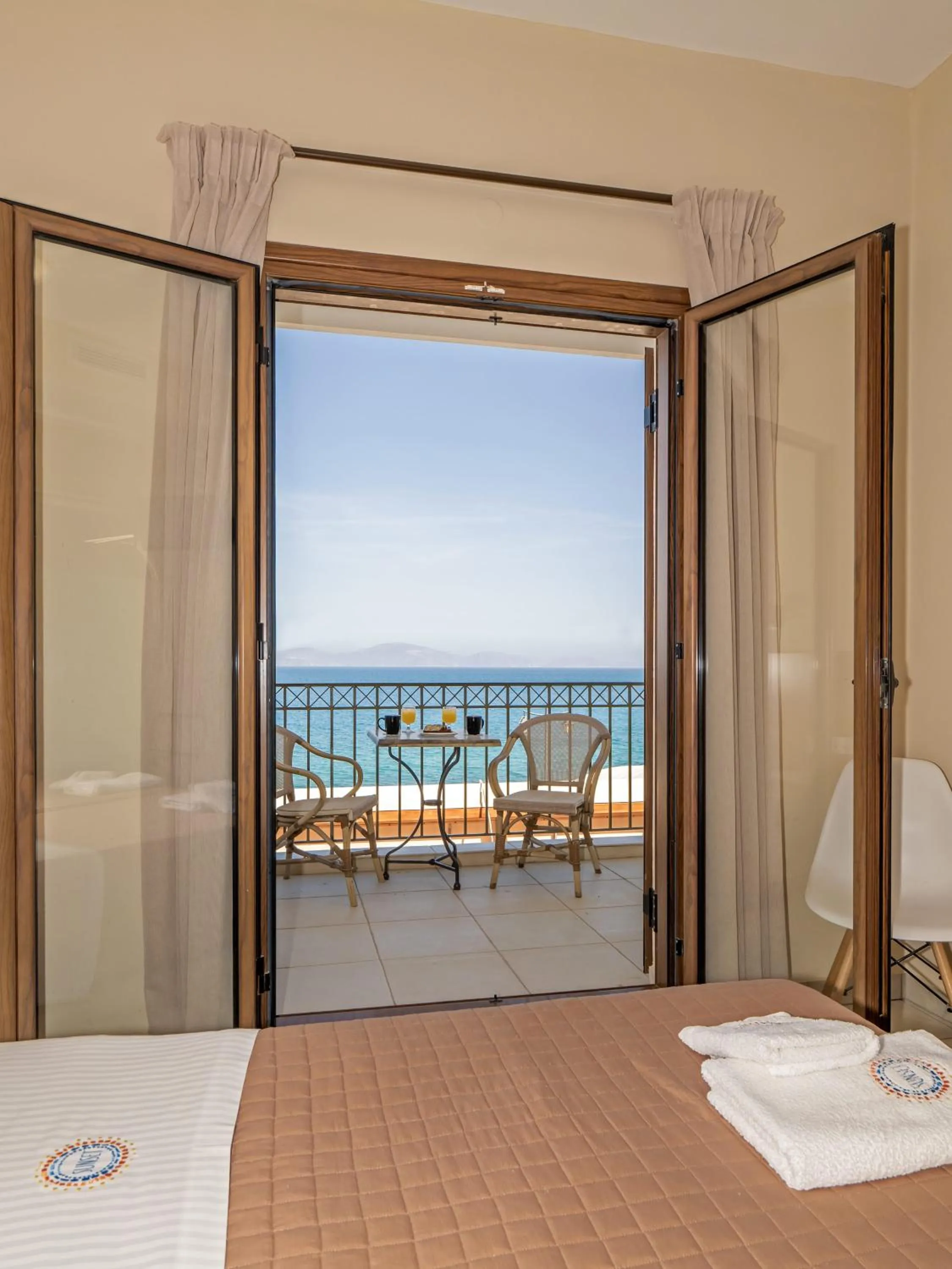 Natural landscape, Bed in Sunset Hotel