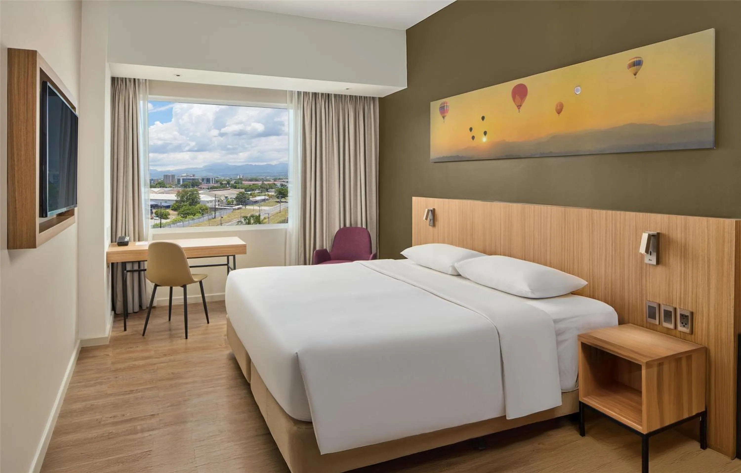 Bedroom, Bed in Park Inn By Radisson Clark