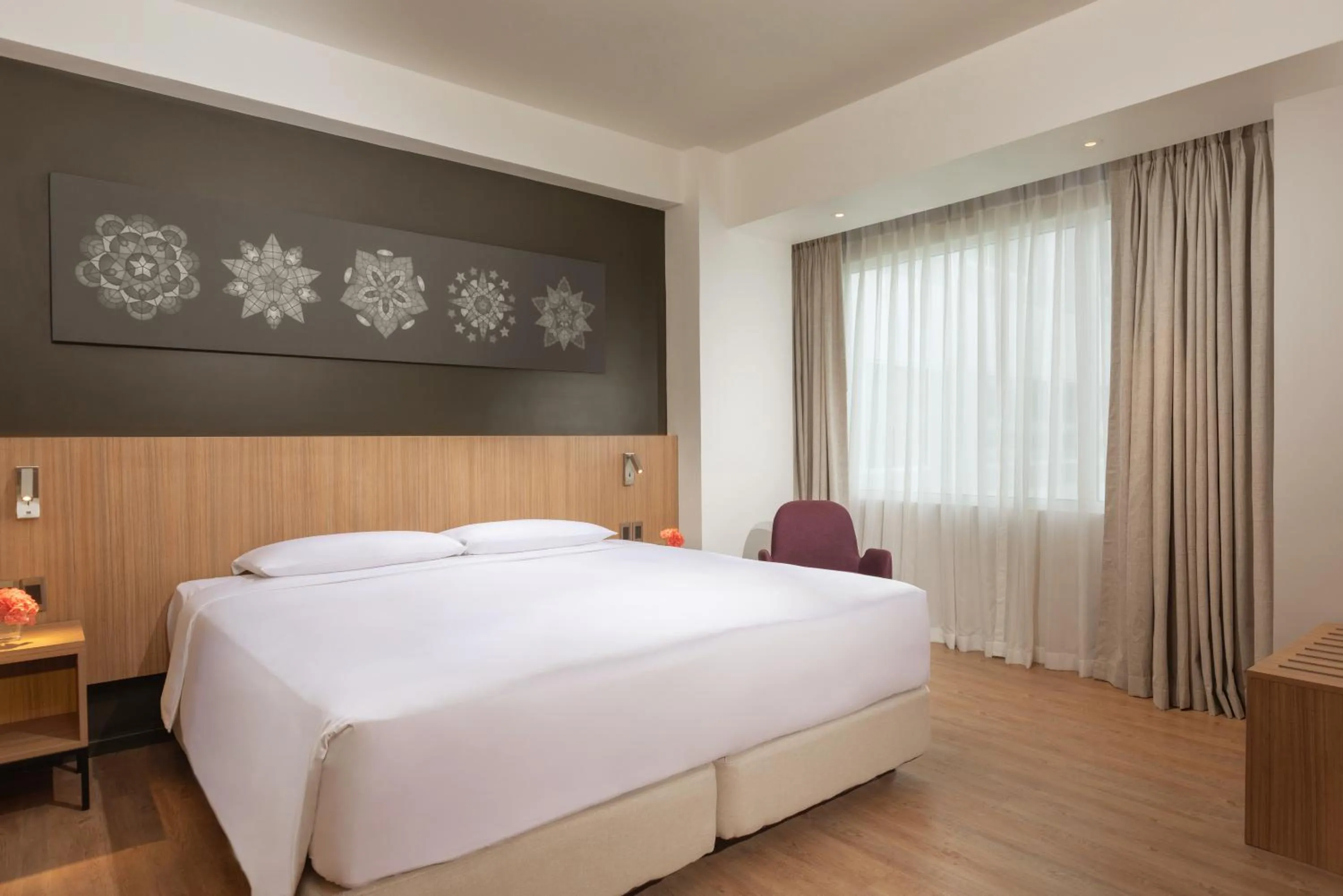 Bed in Park Inn By Radisson Clark