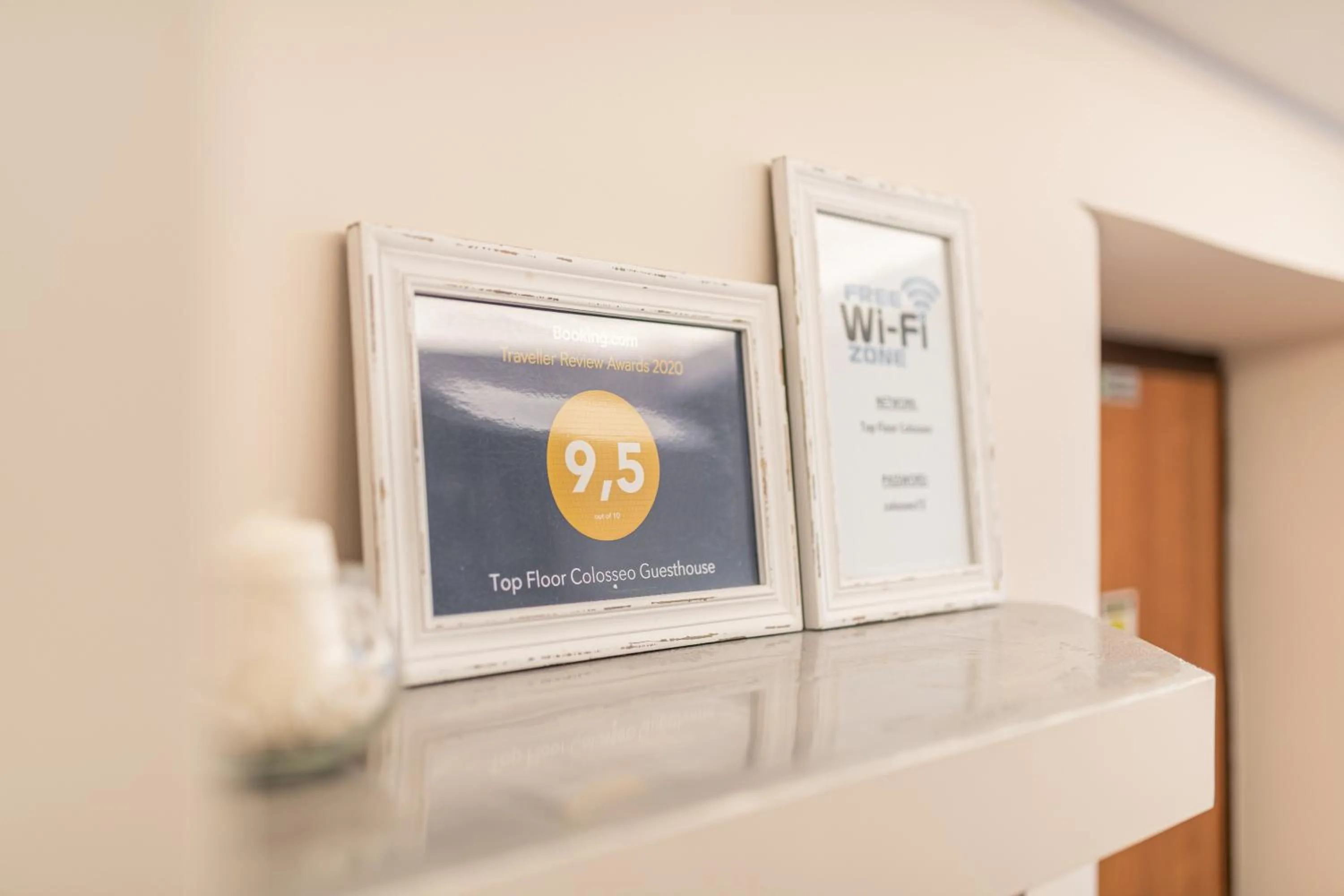 Lobby or reception in Top Floor Colosseo Guesthouse