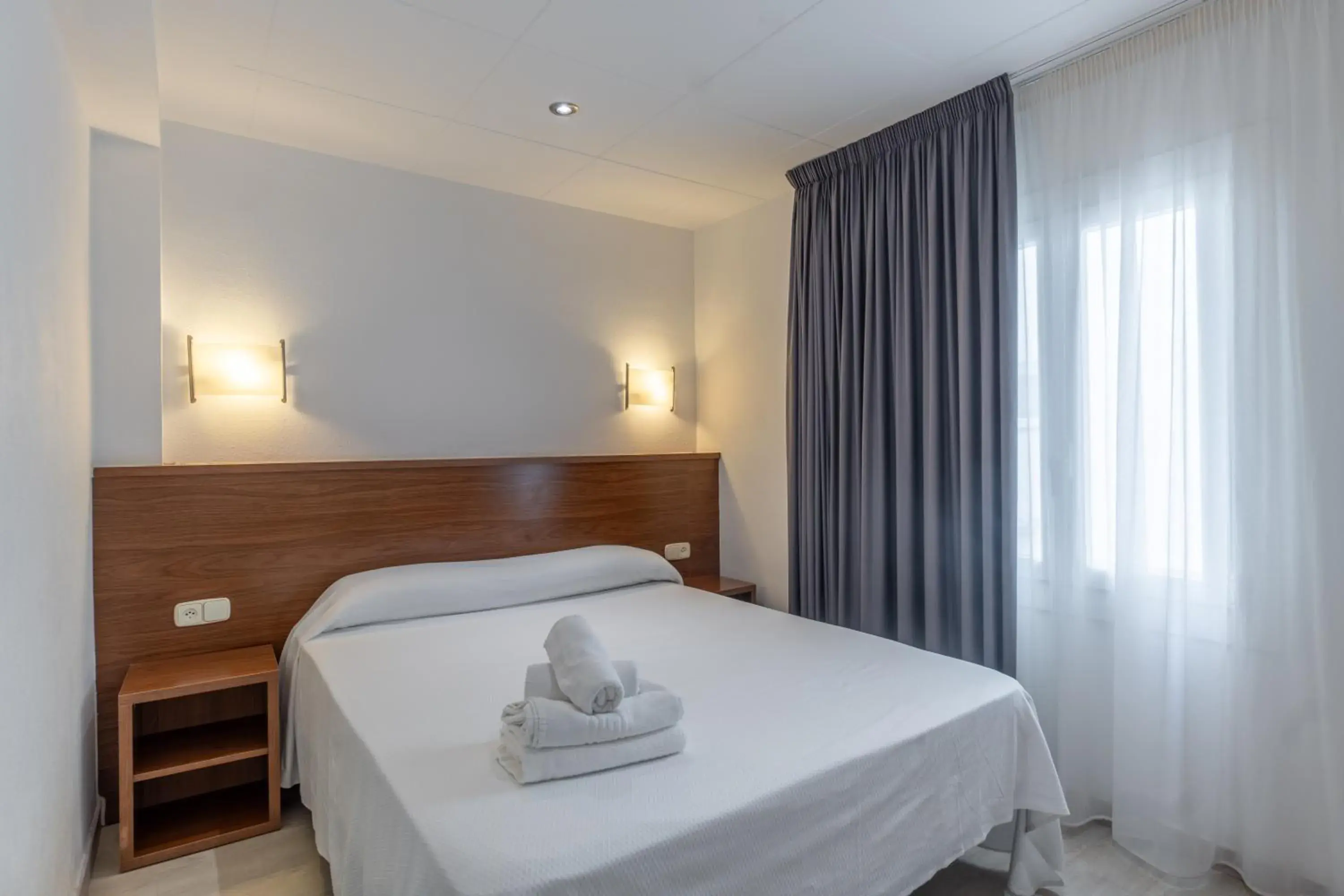 Standard Double or Twin Room in Hotel Vela Standard Double or Twin Room in Hotel Vela