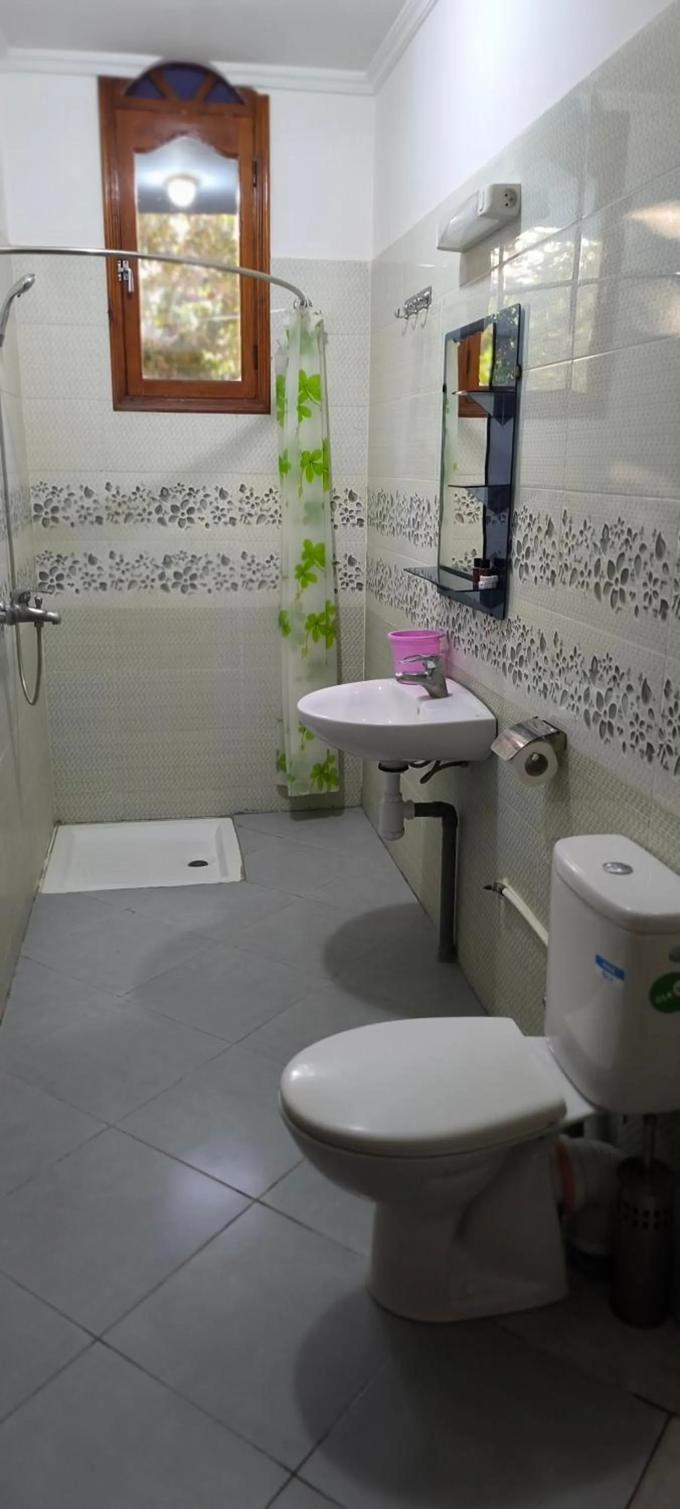 Shower in Hôtel Ajil Cascades D'ouzoud