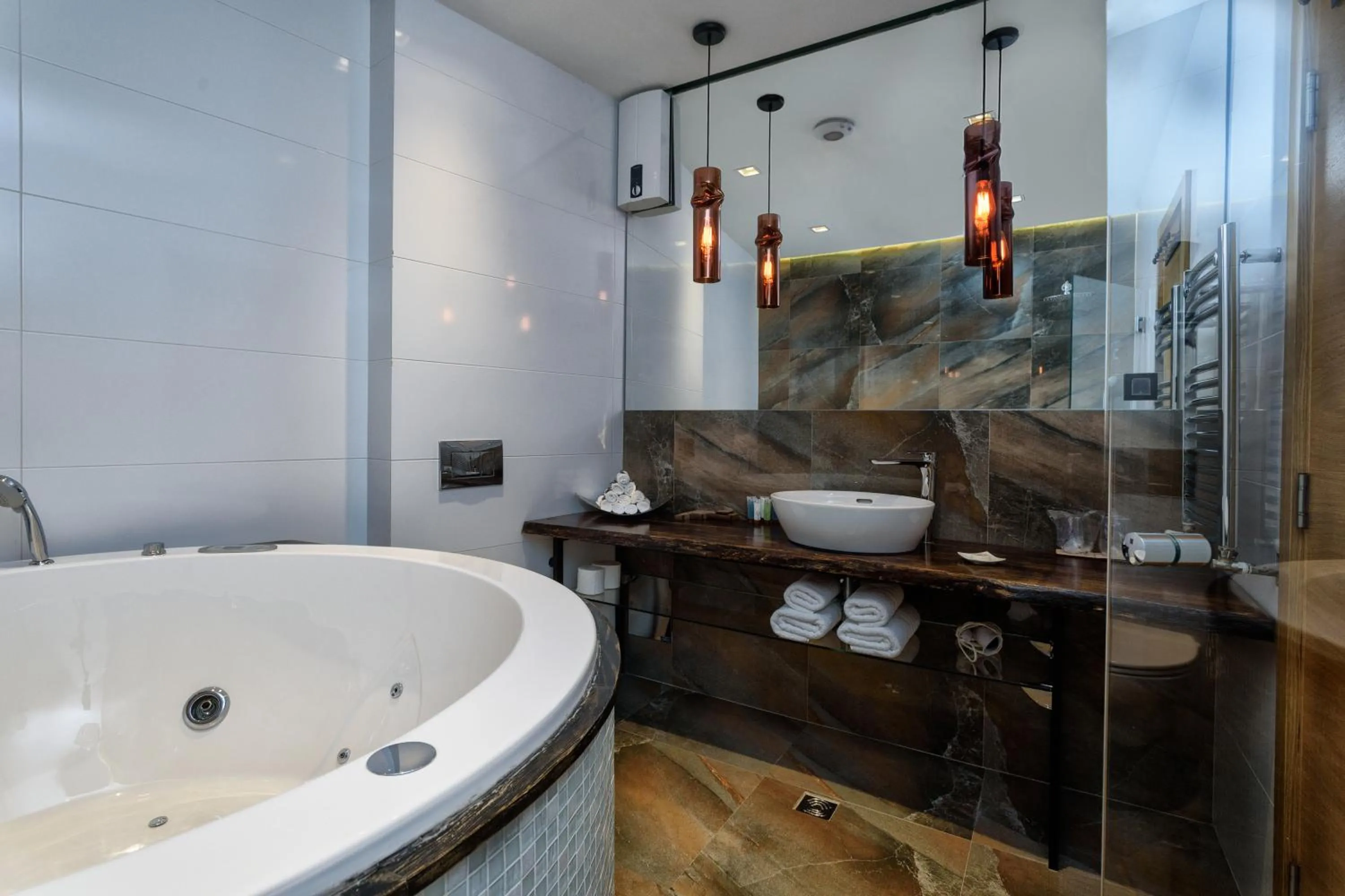 Shower in One Luxury Suites