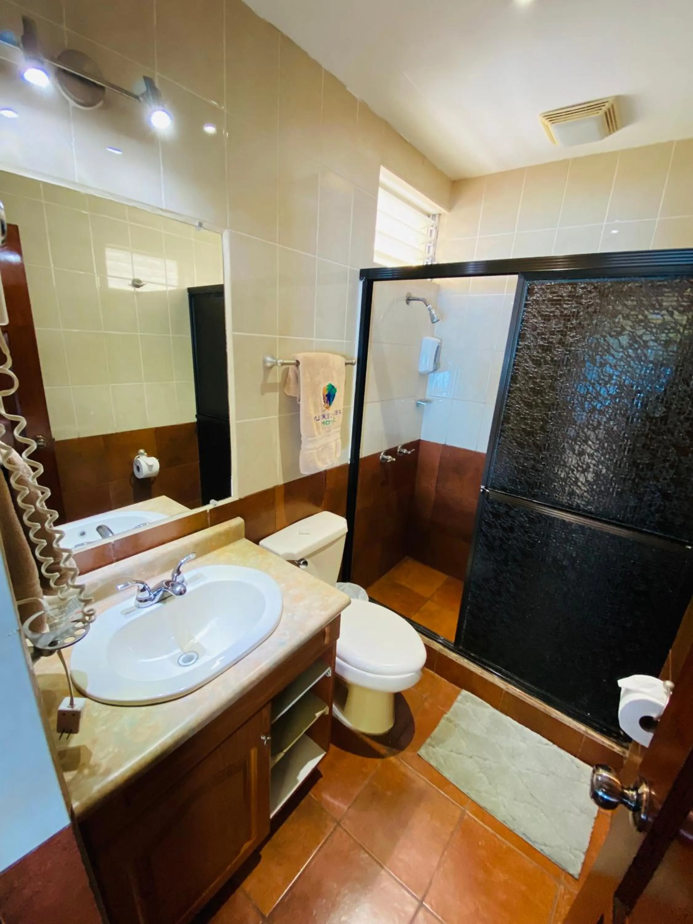 Bathroom in Hotel Puerto Libre