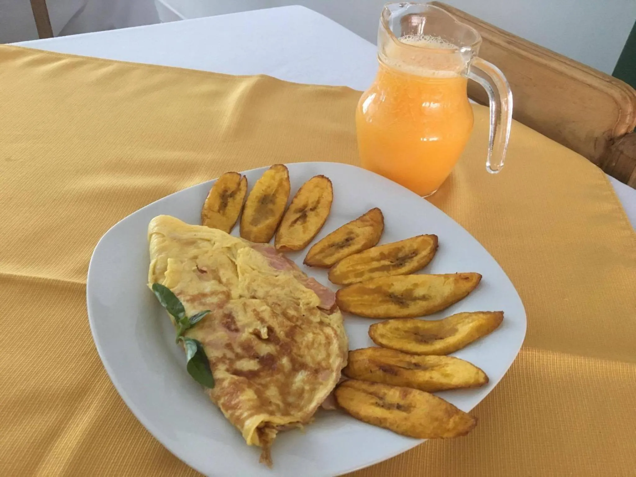 Food in Hotel Jhor Bush