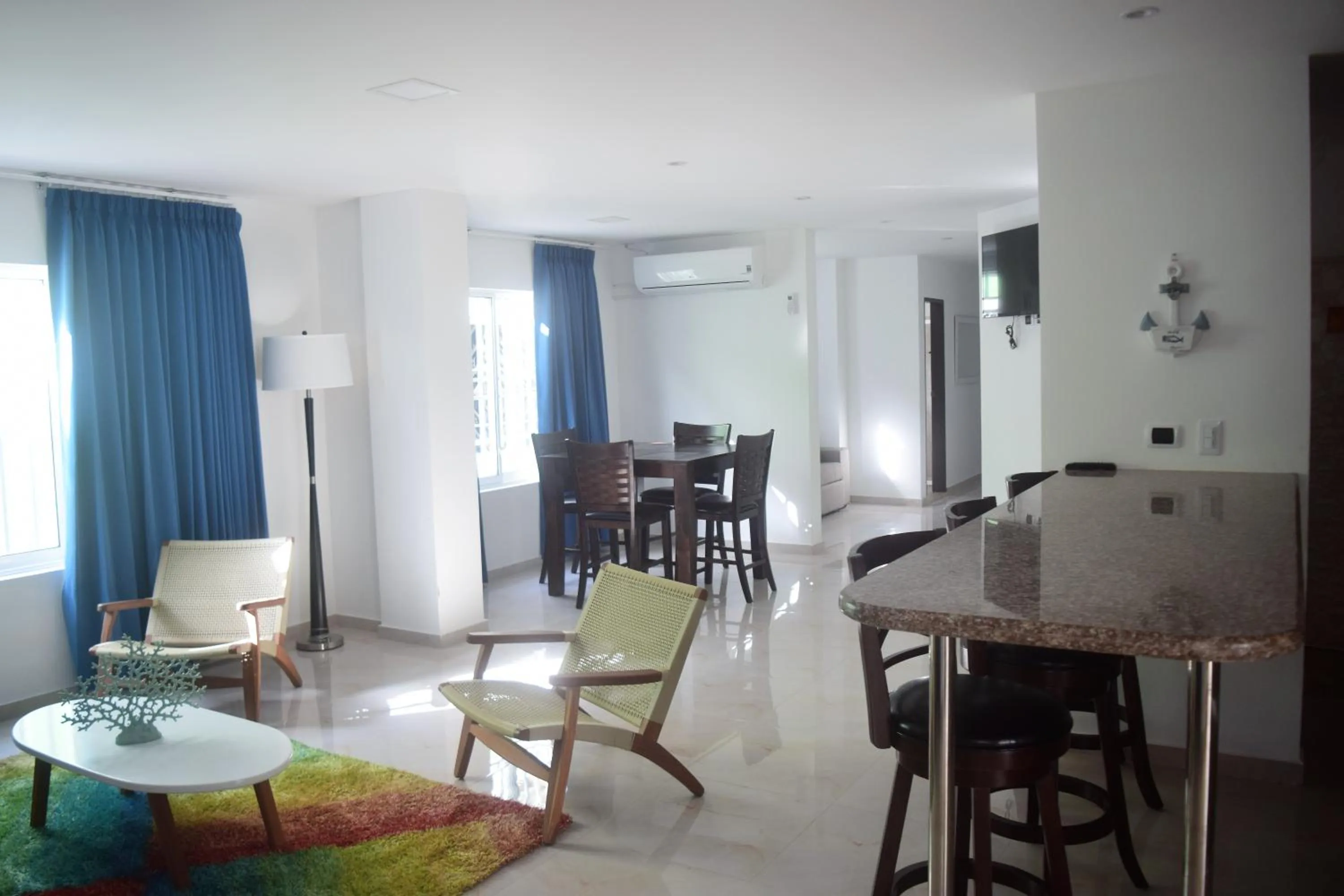 Dining area in Sea Colors Apartments