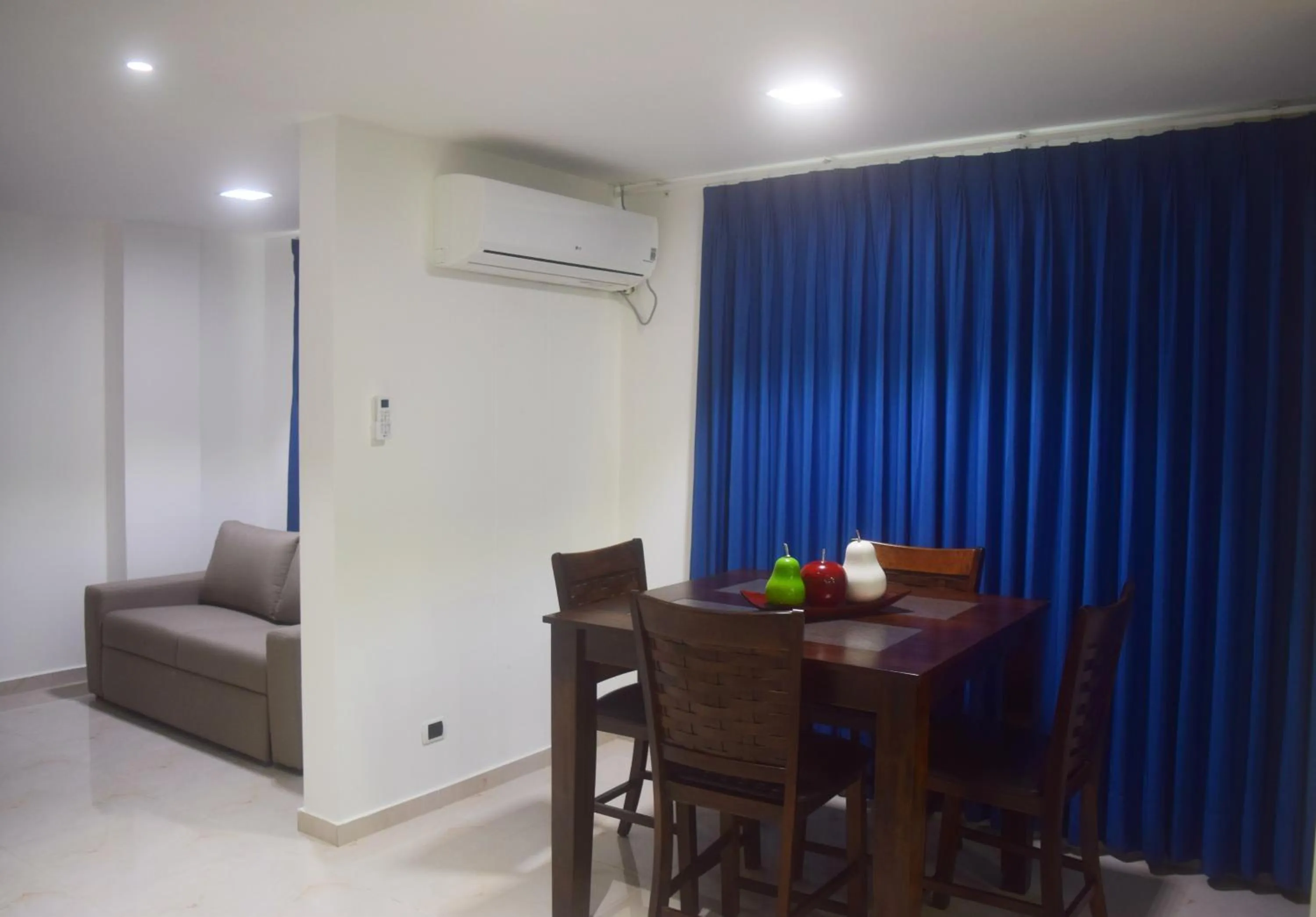 Dining area in Sea Colors Apartments