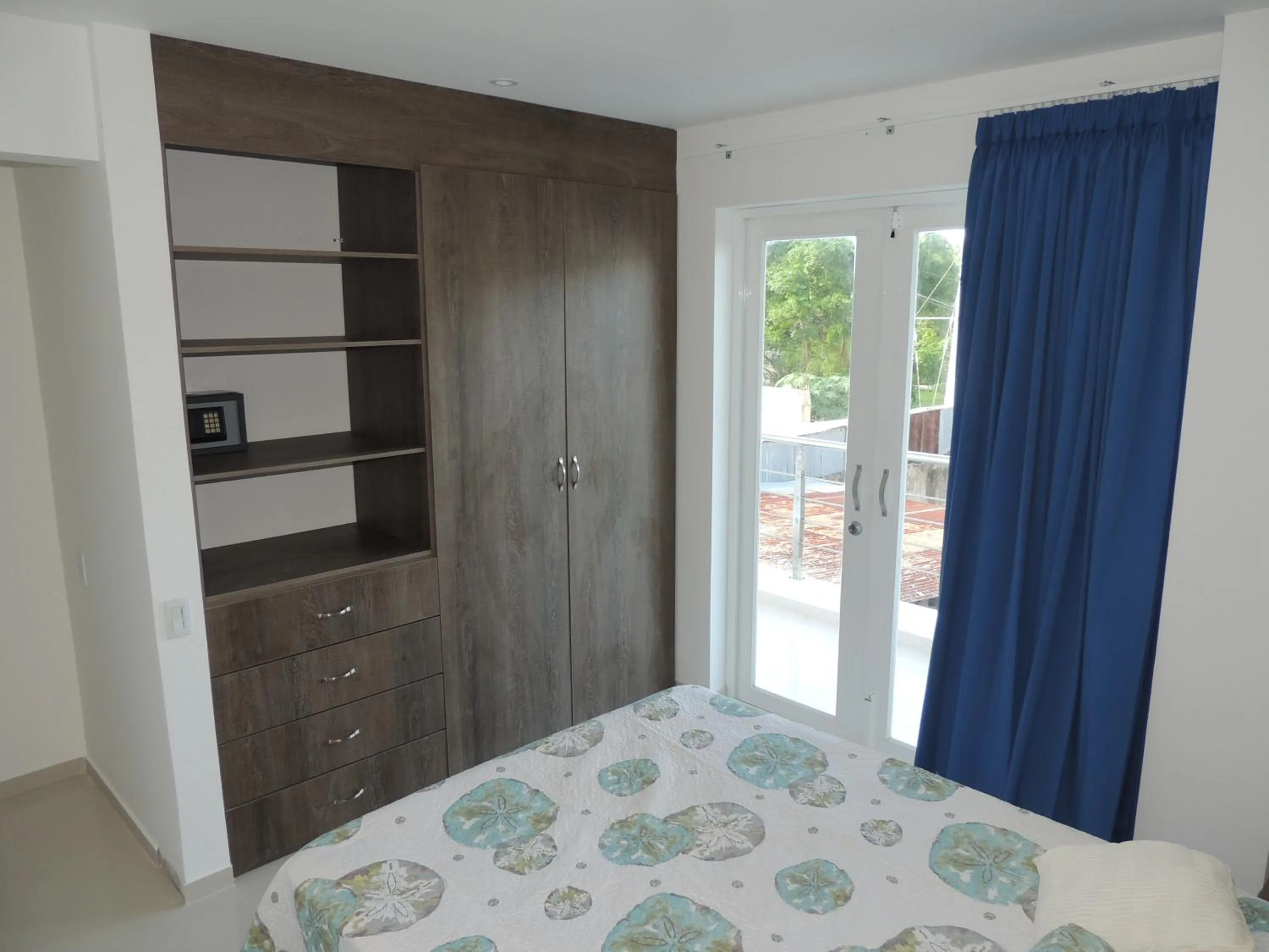 Day in Sea Colors Apartments