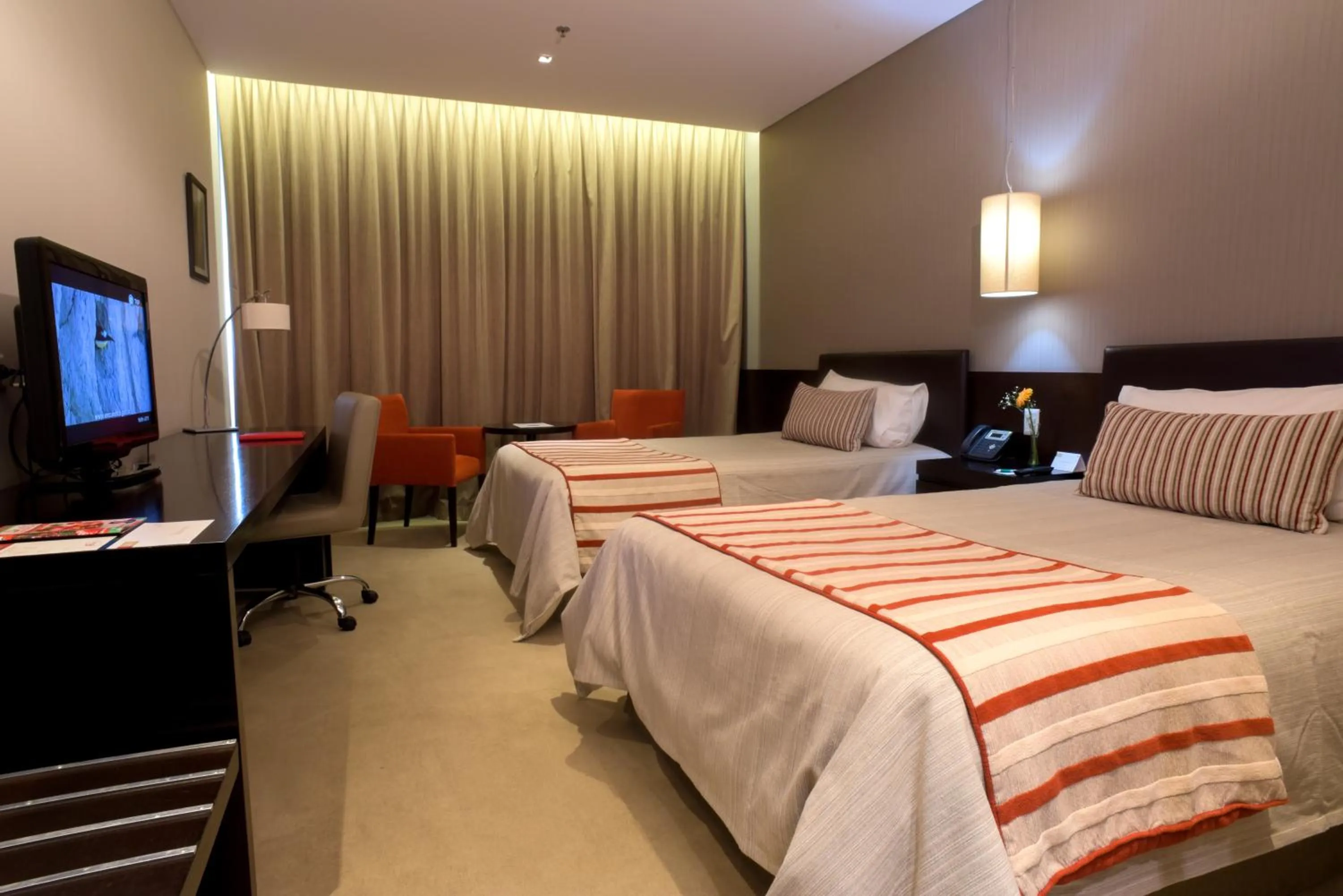 Bedroom, Bed in Hotel y Casino Del Río - General Roca