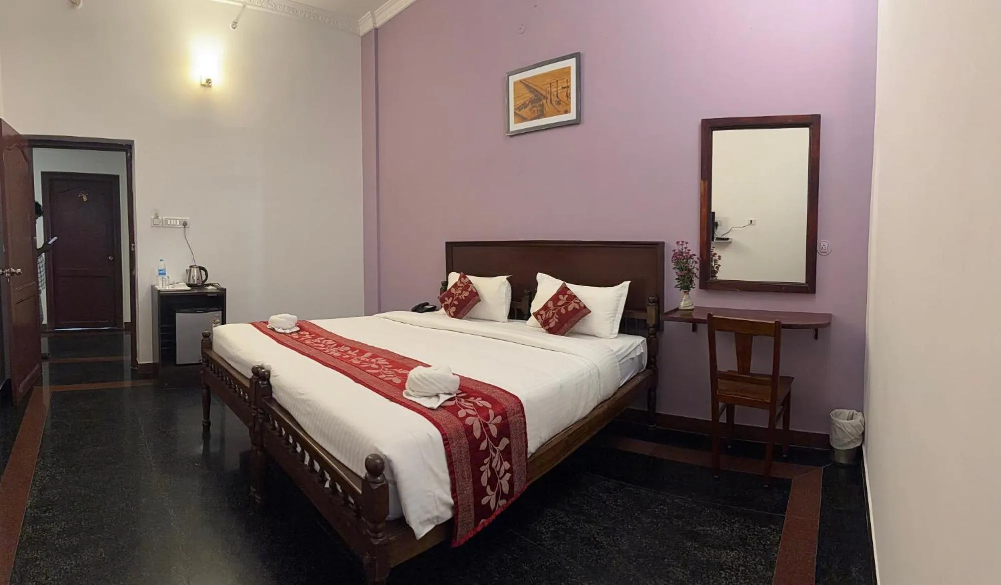 Bedroom, Bed in Bon Sejour