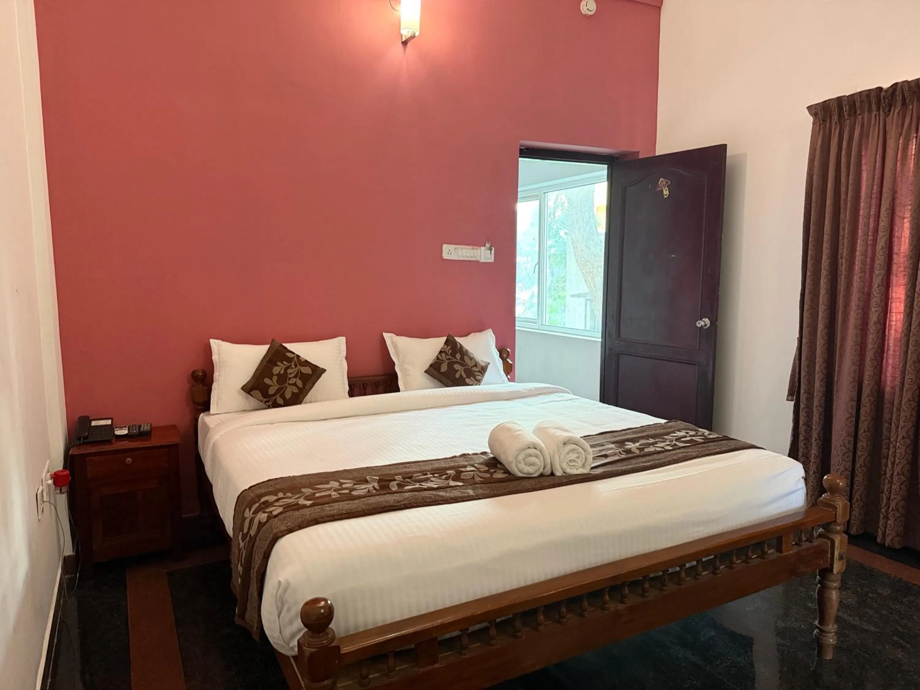 Bedroom, Bed in Bon Sejour