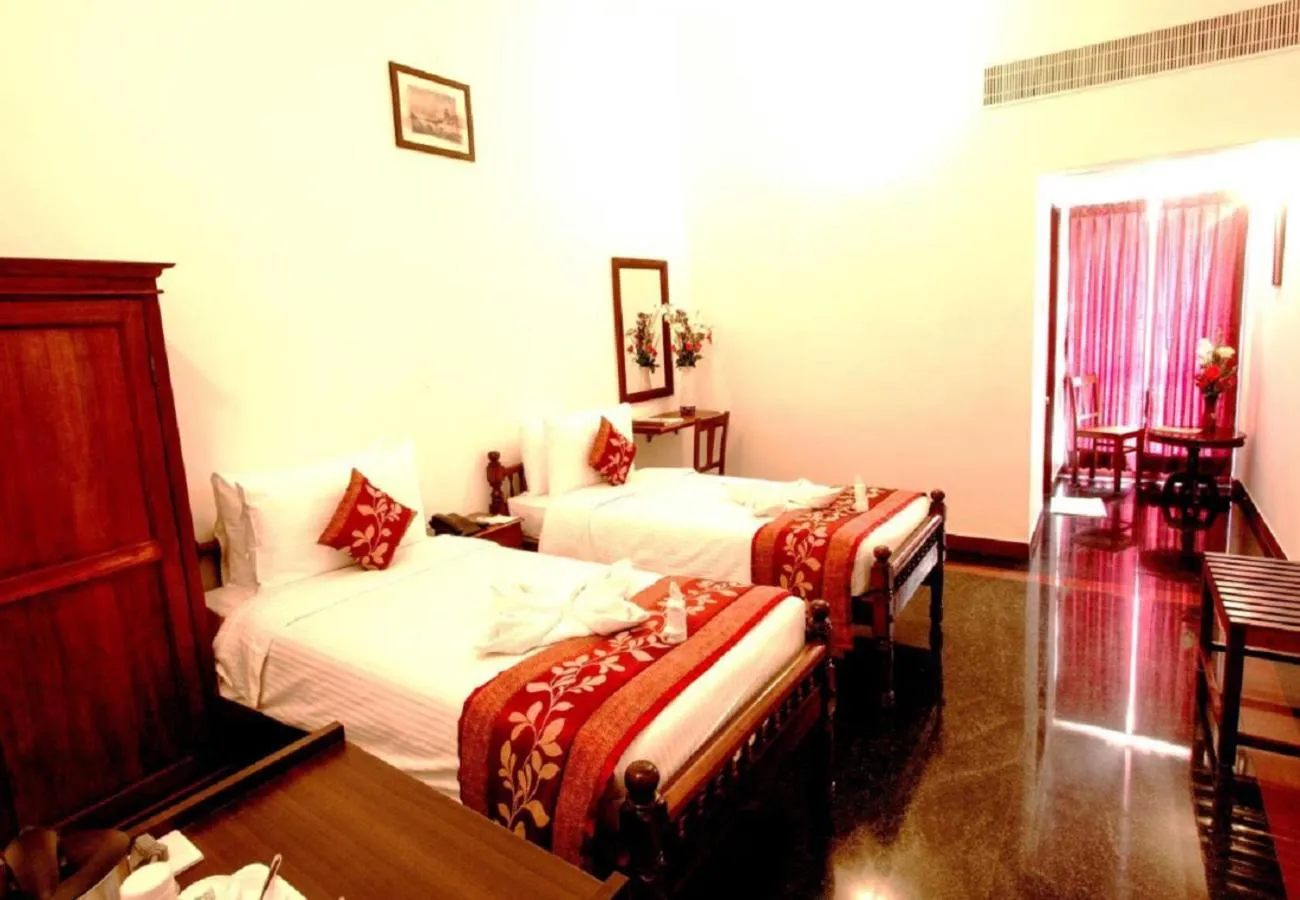 Bedroom, Bed in Bon Sejour