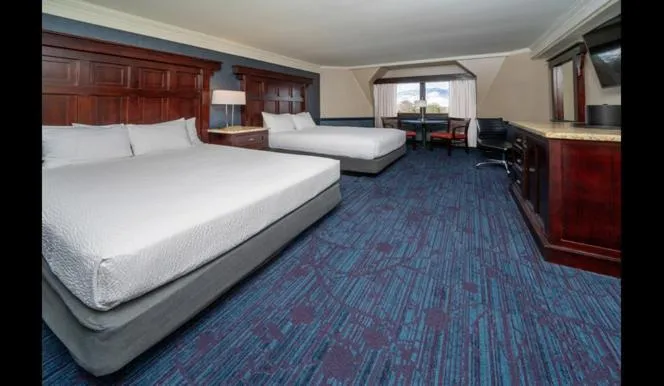 Bed in Carson Valley Inn