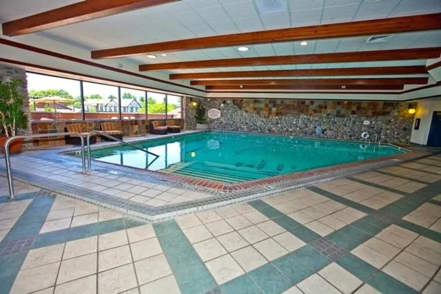 Swimming pool in Carson Valley Inn
