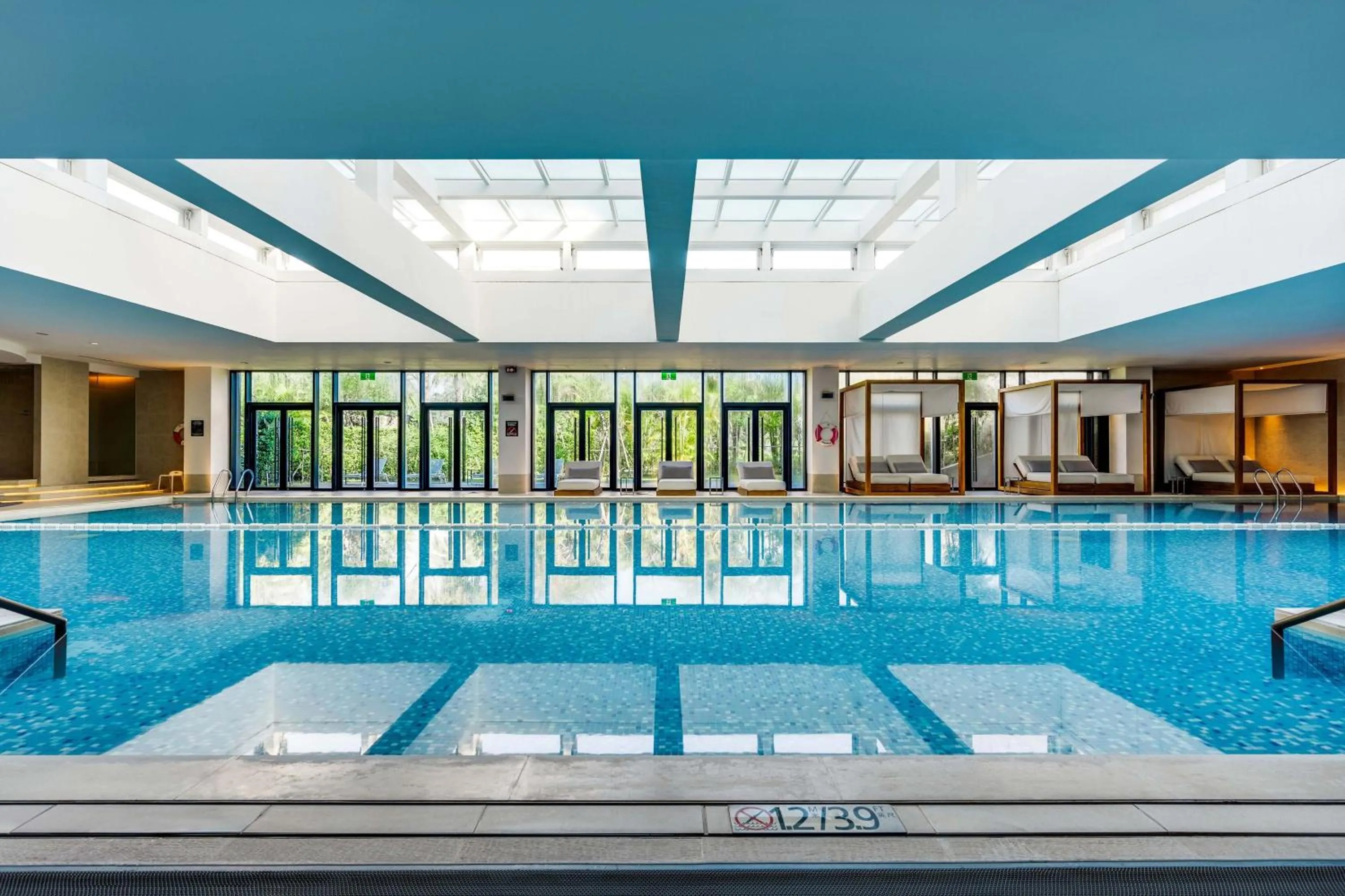 Swimming pool in The Westin Tashee Resort, Taoyuan