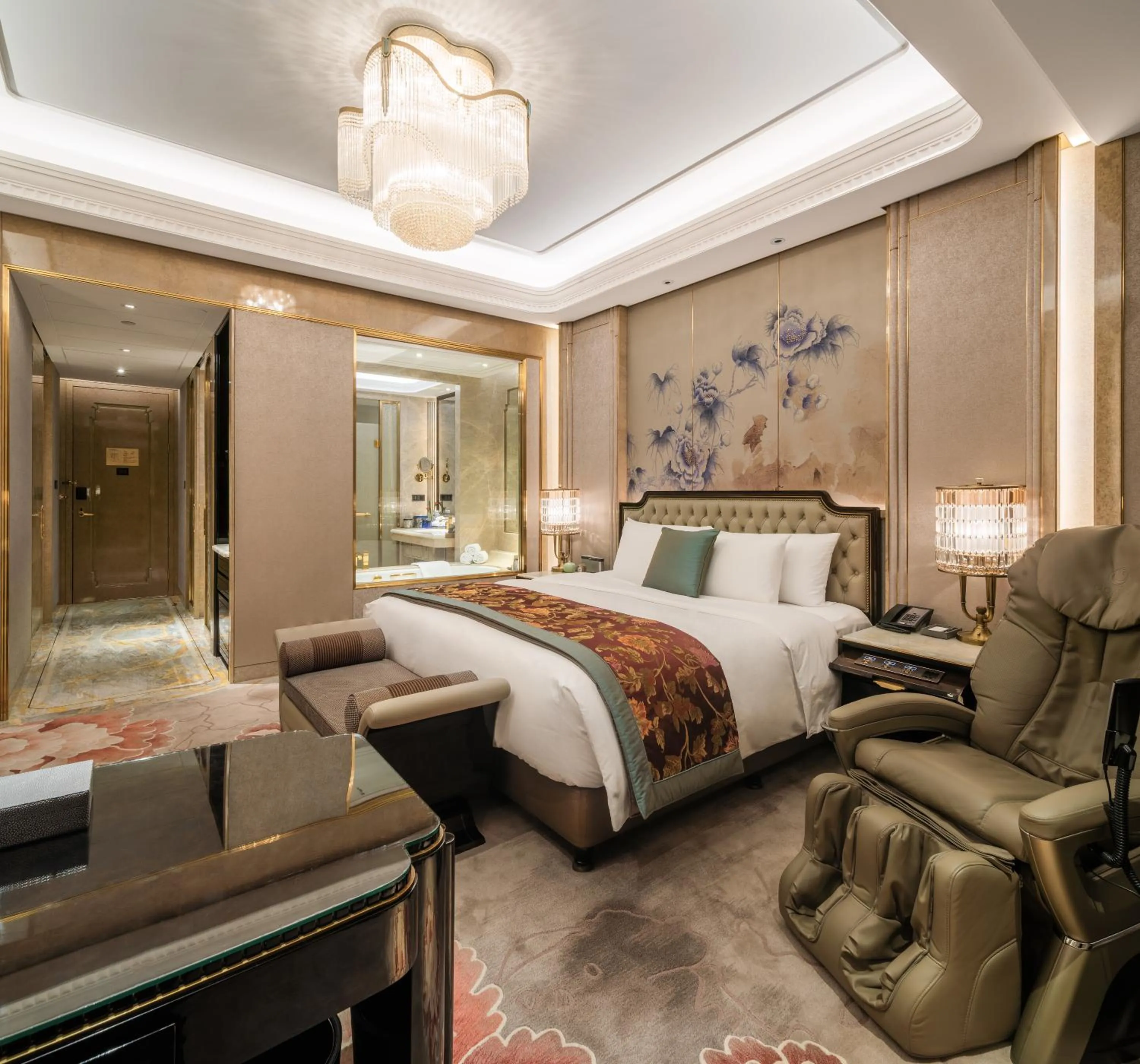 Property building, Bed in Wanda Reign Chengdu