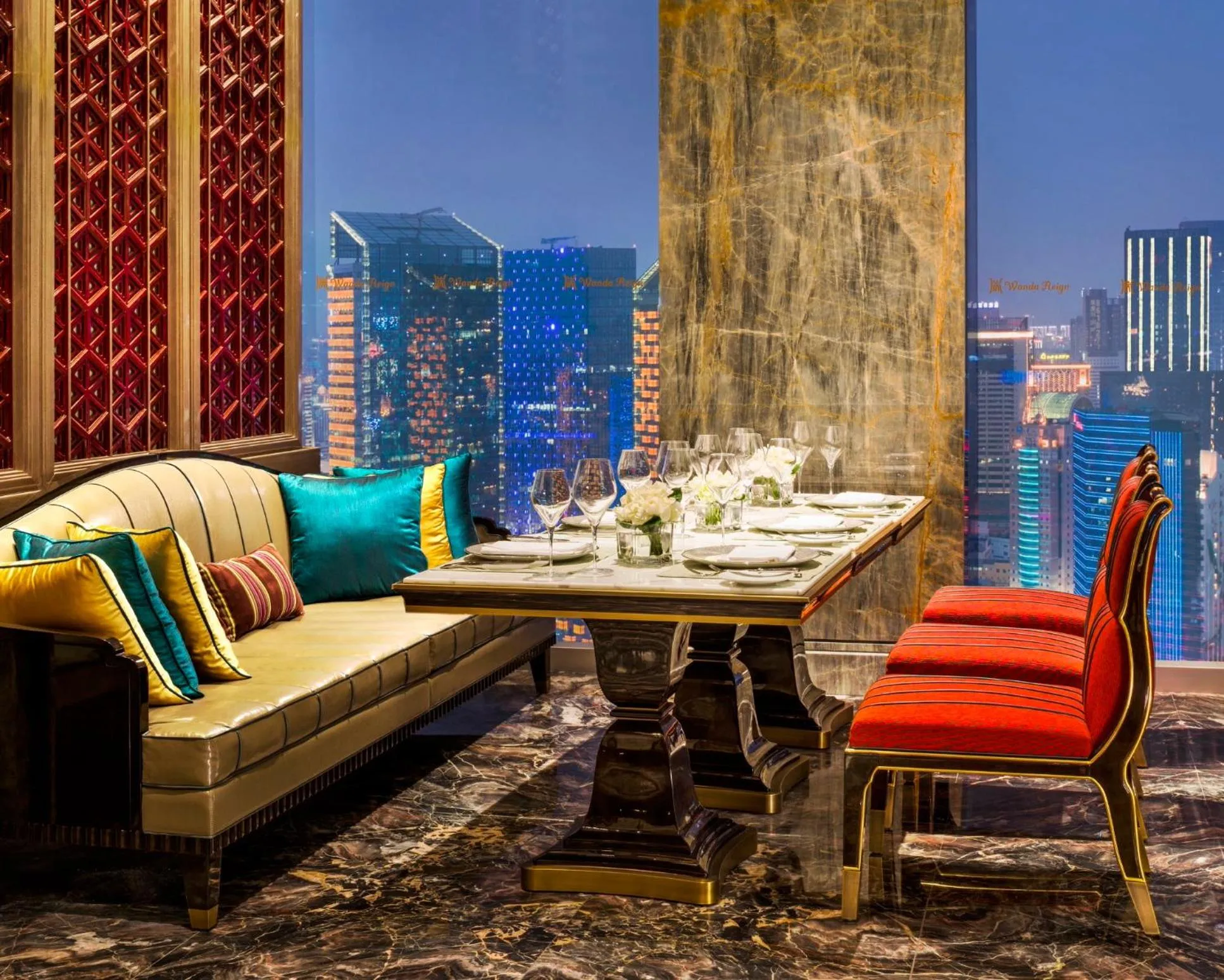 Restaurant/places to eat in Wanda Reign Chengdu