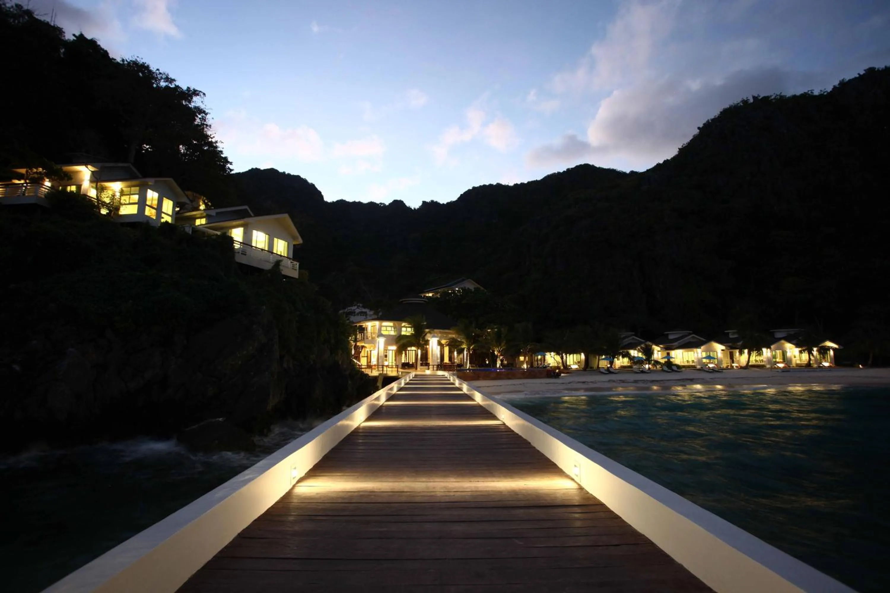 Facade/entrance in Matinloc Island Resort