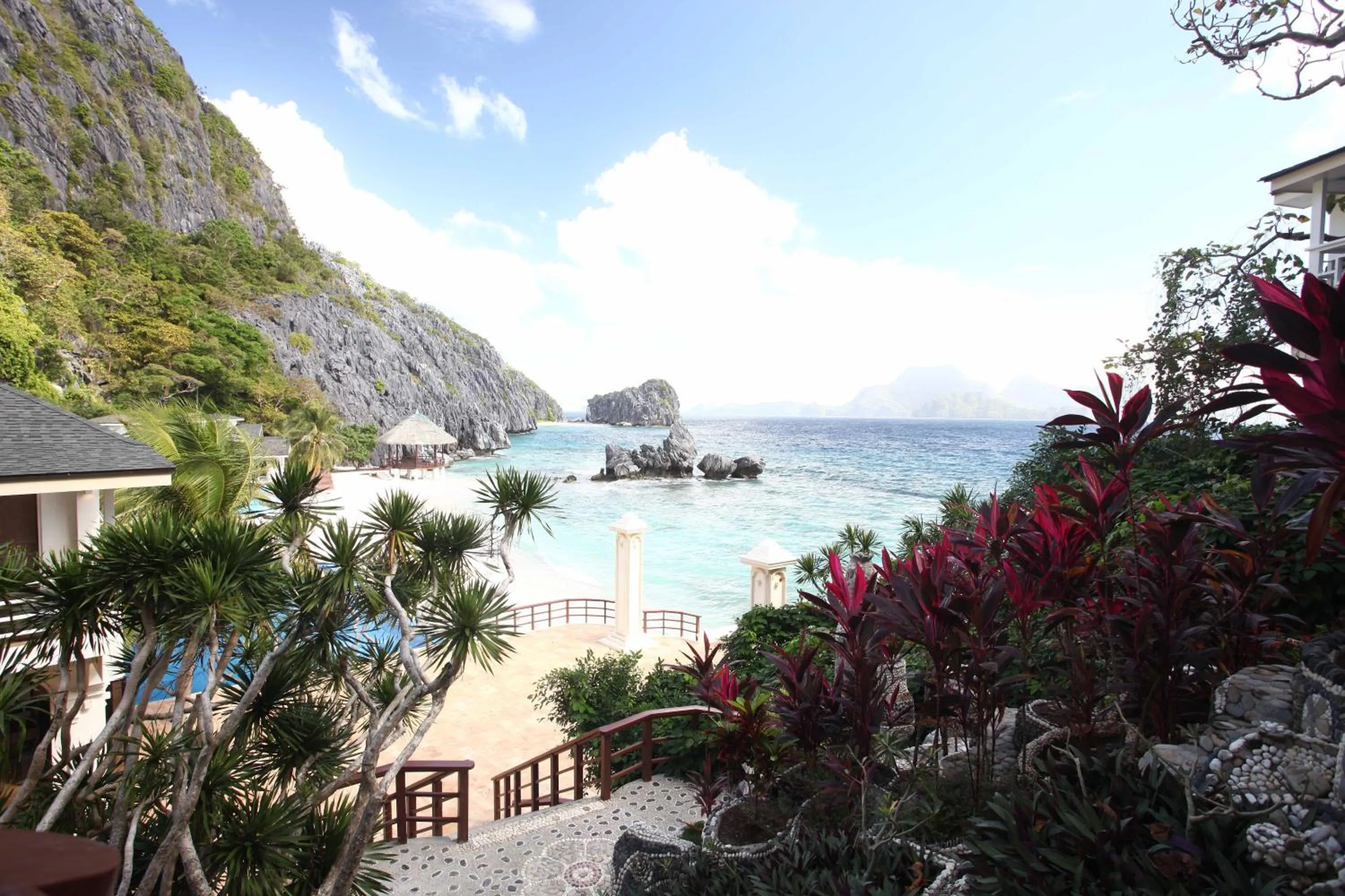 Sea view in Matinloc Island Resort