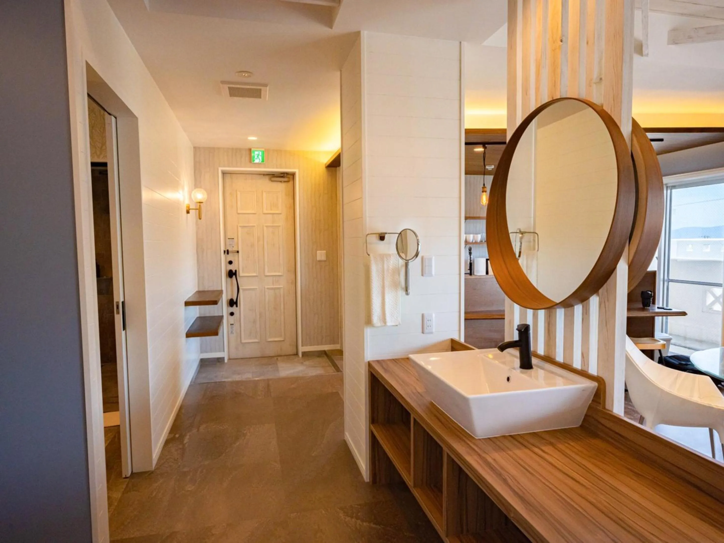 Photo of the whole room in Lulaliya