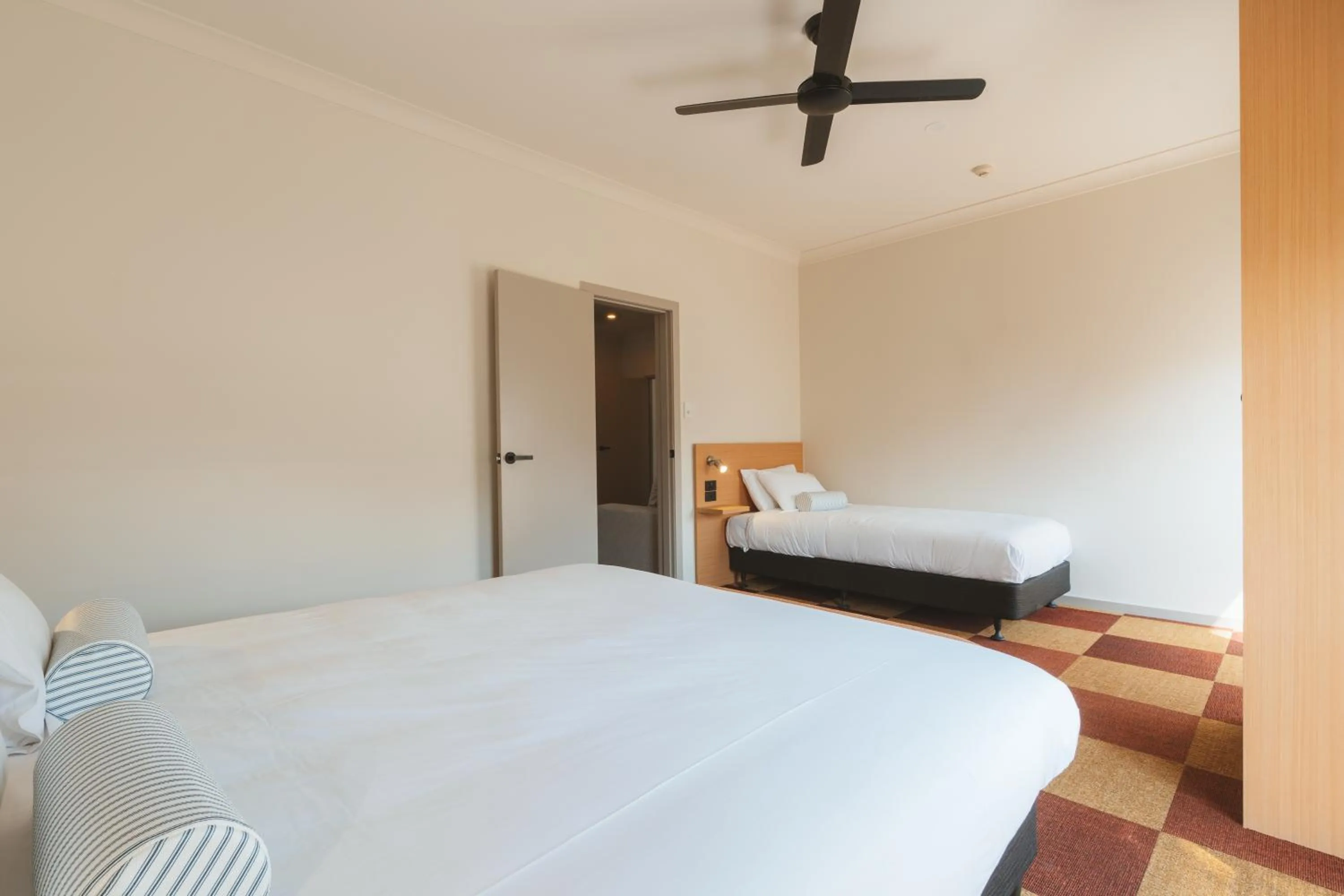 Bedroom, Bed in Hotel Allen