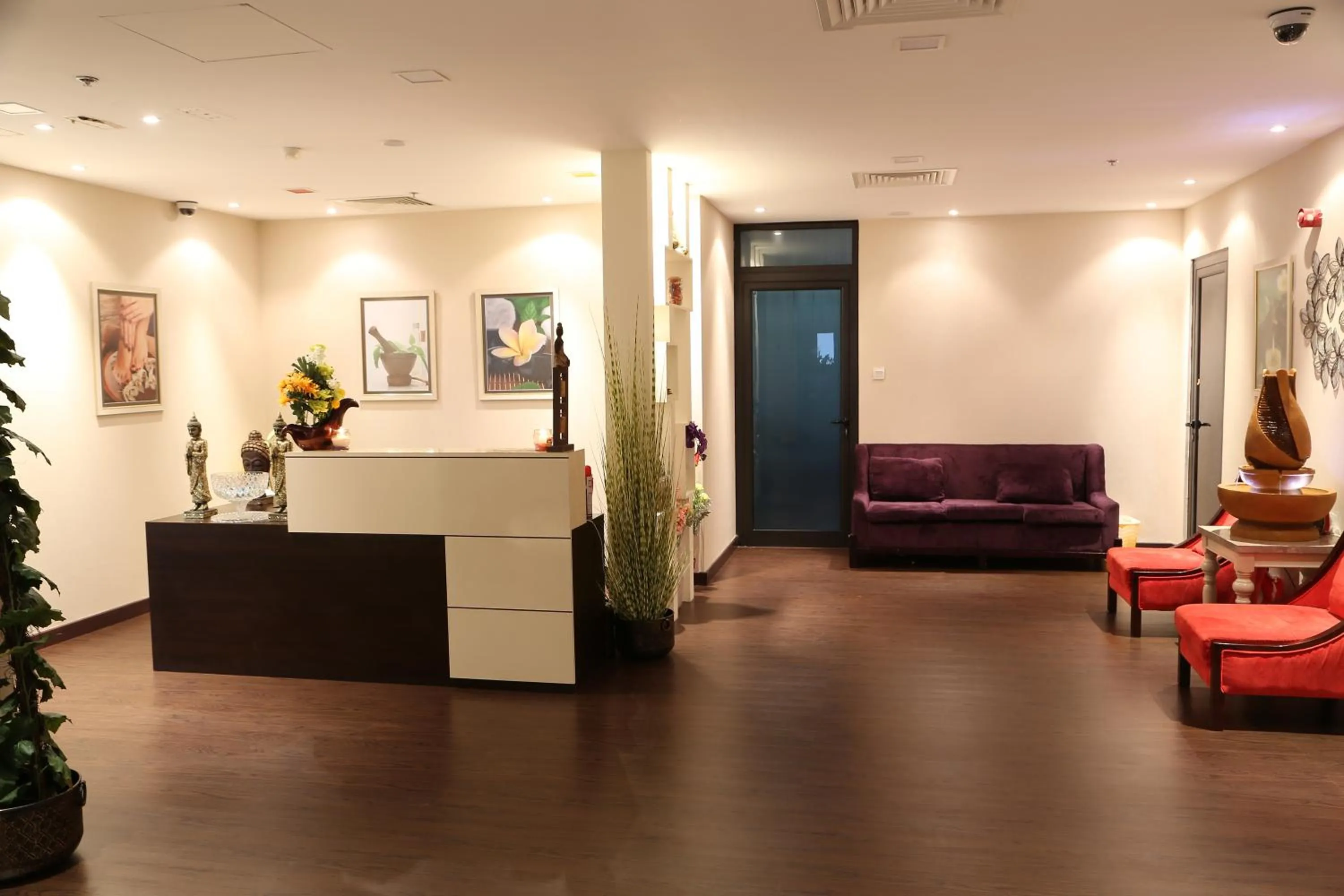 Lobby or reception in Belle Tower Apartments
