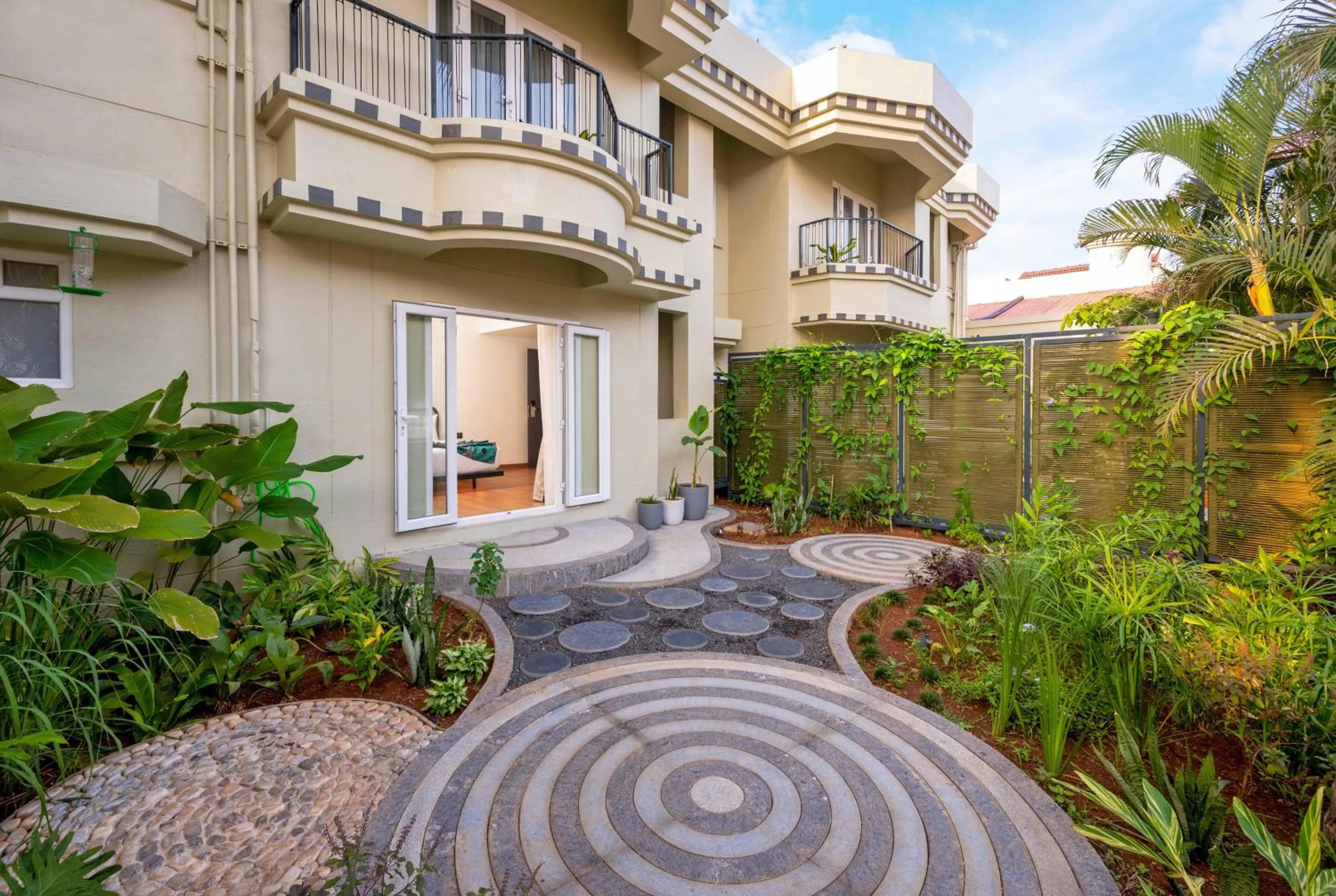 Garden in Orchid Passaros Benaulim Goa - Adults Only