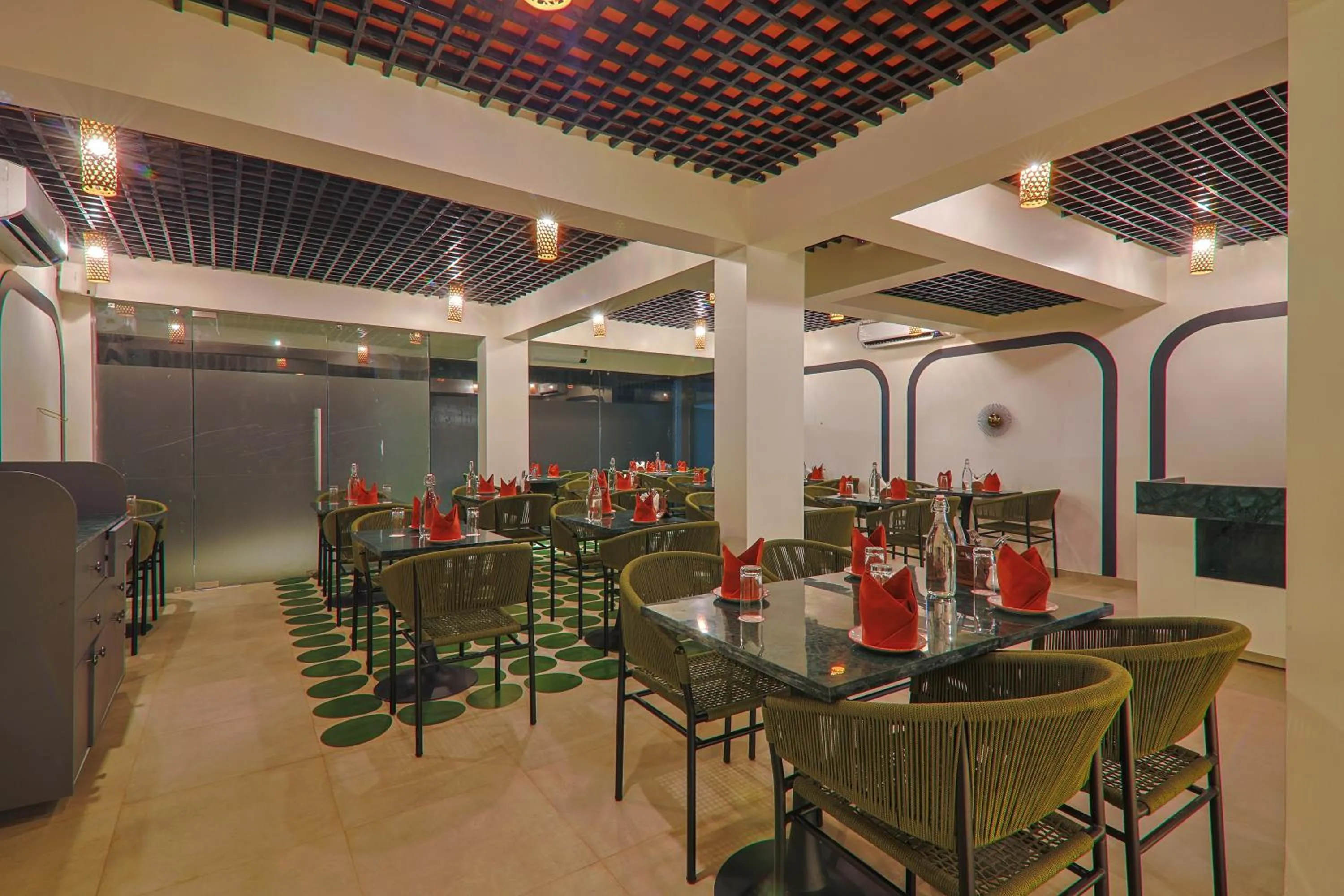 Restaurant/places to eat in Orchid Passaros Benaulim Goa - Adults Only