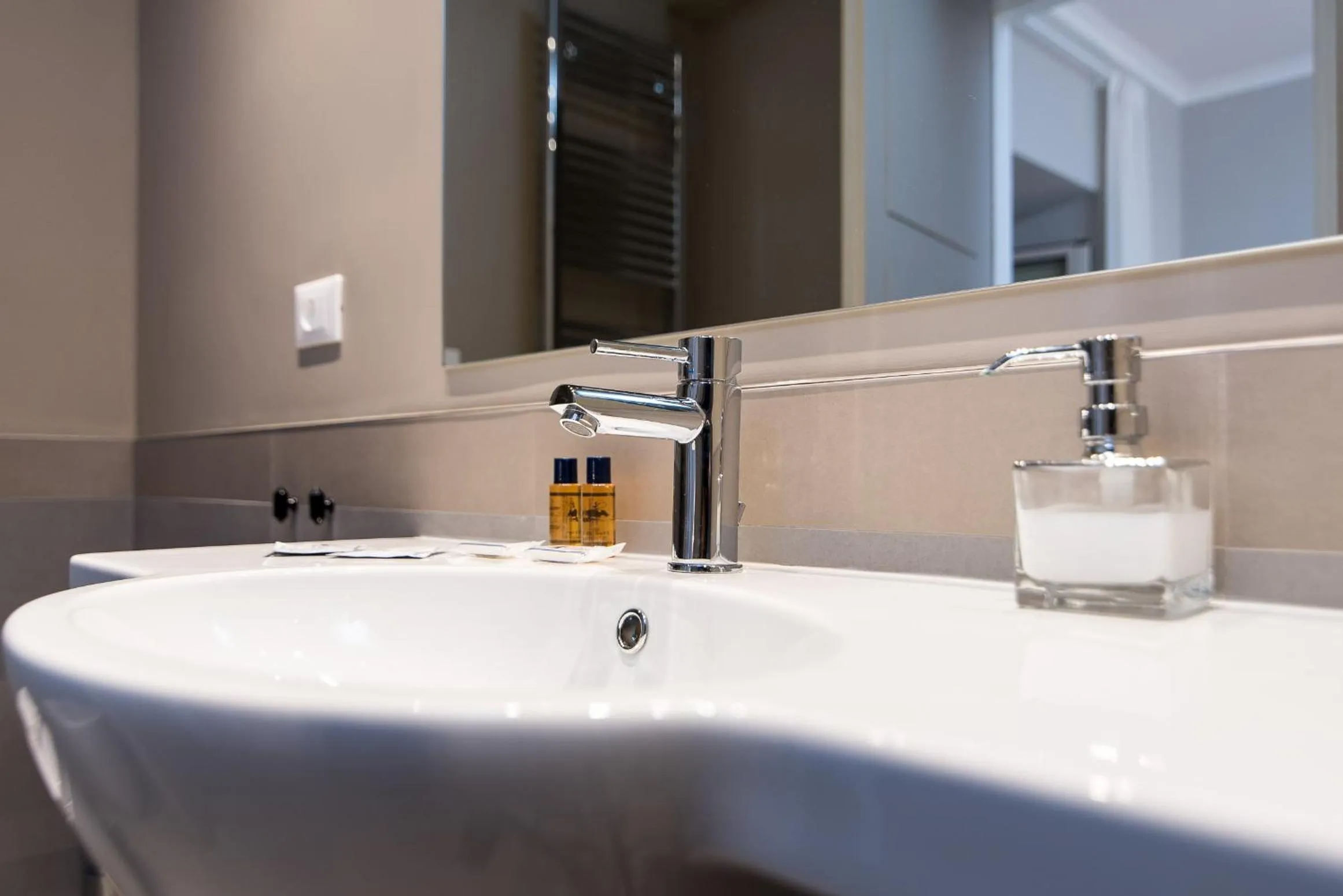 Bathroom in Ovidio Suite