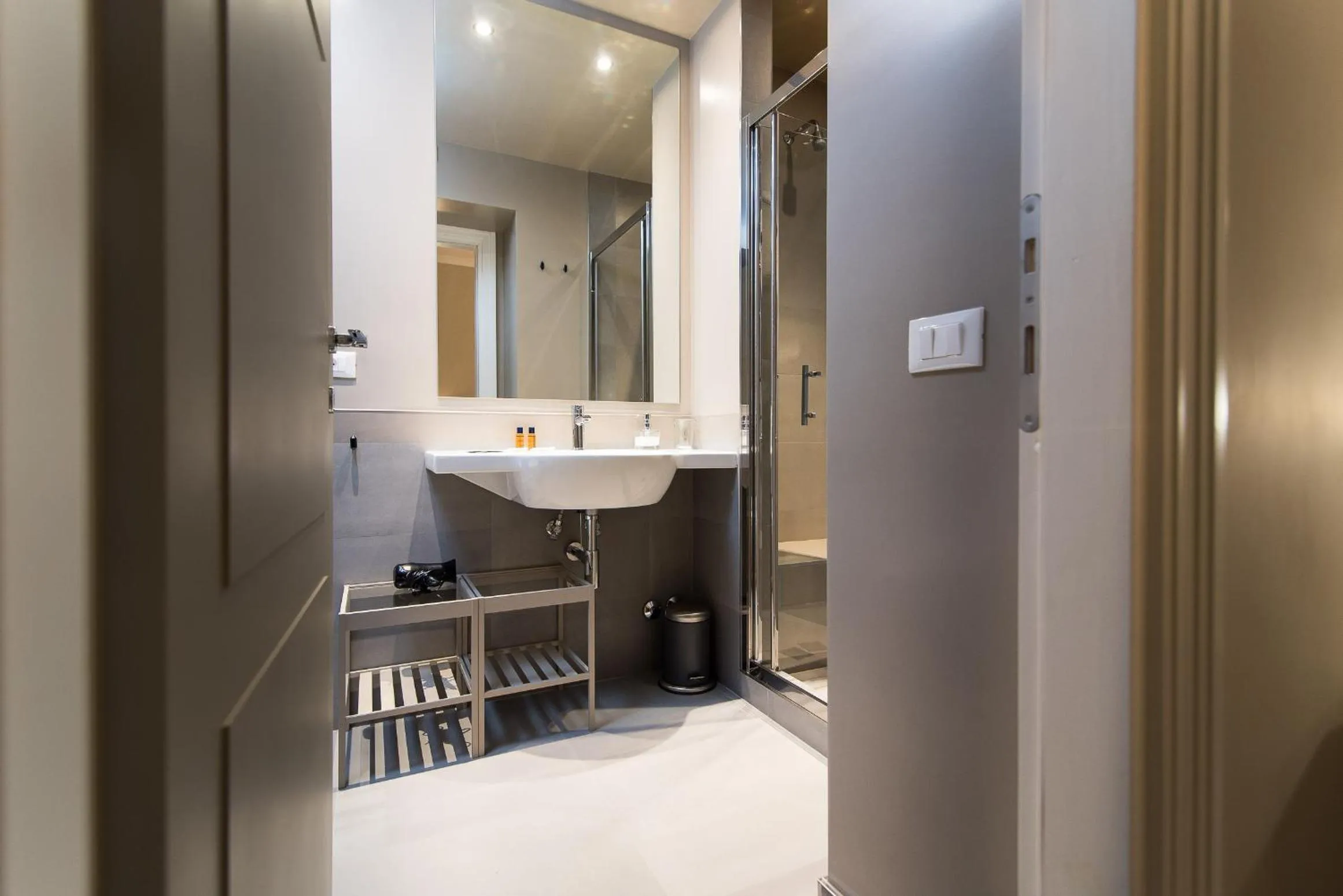 Bathroom in Ovidio Suite