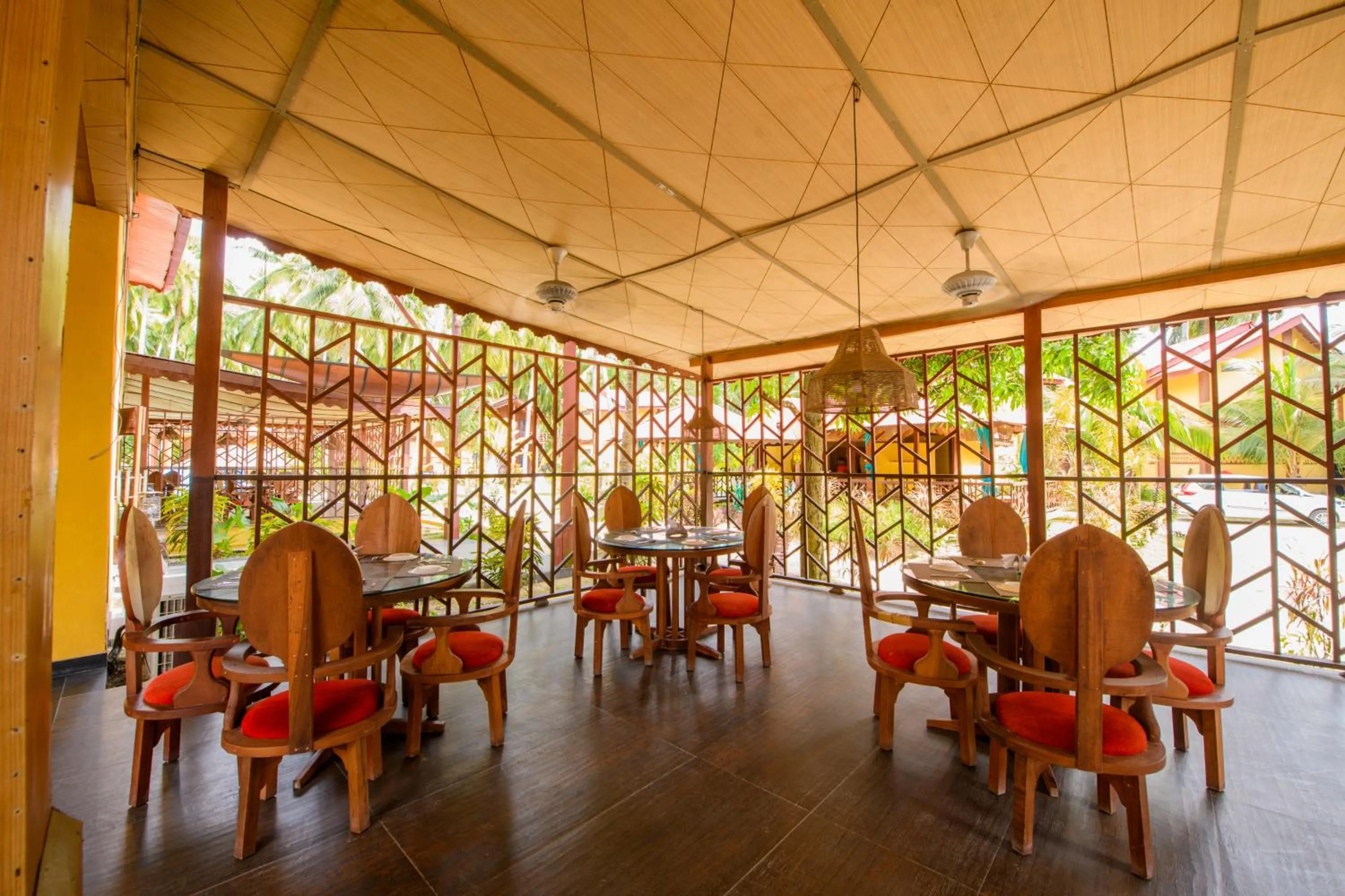 Silver Sand Beach Resort Neil