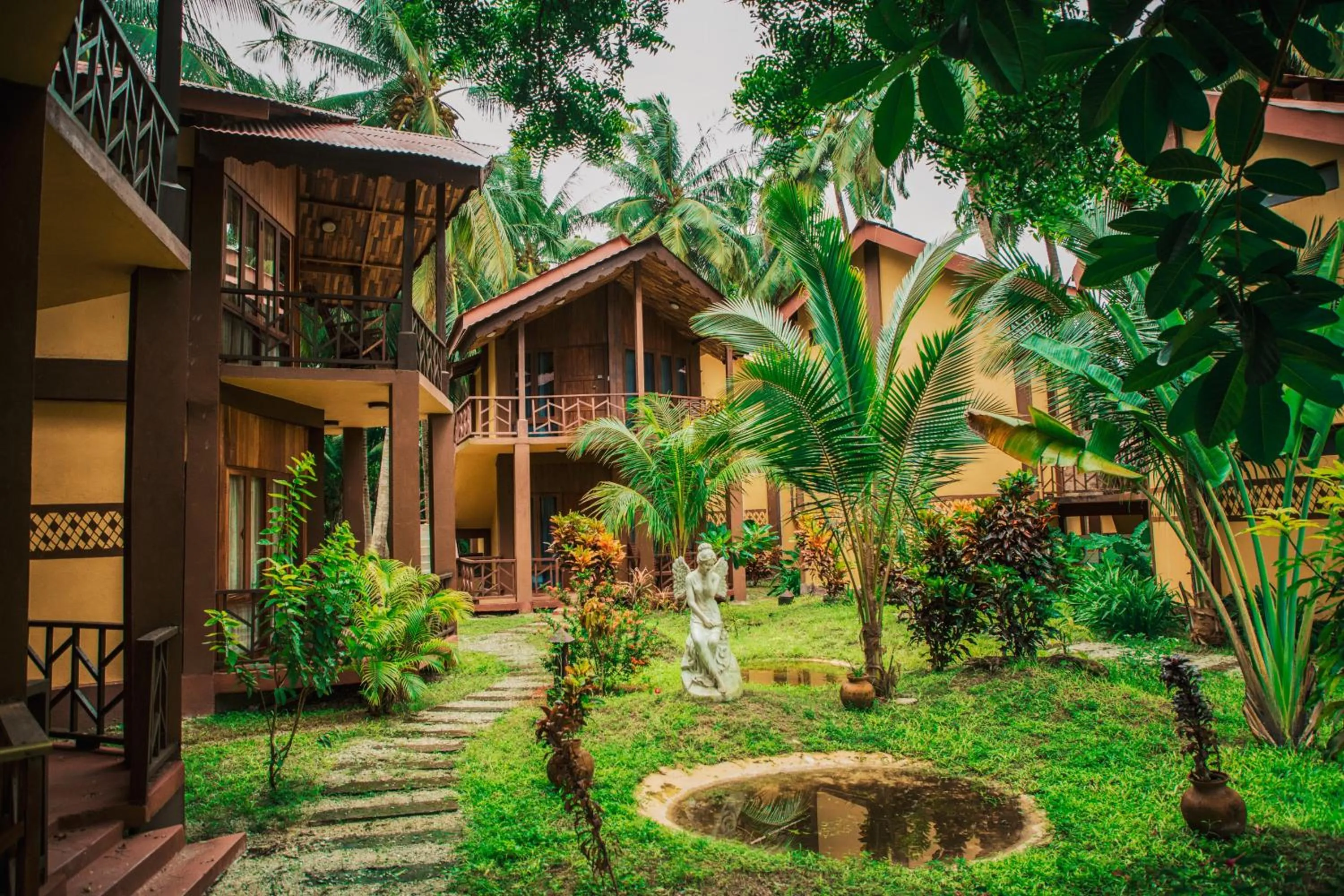 Silver Sand Beach Resort Neil