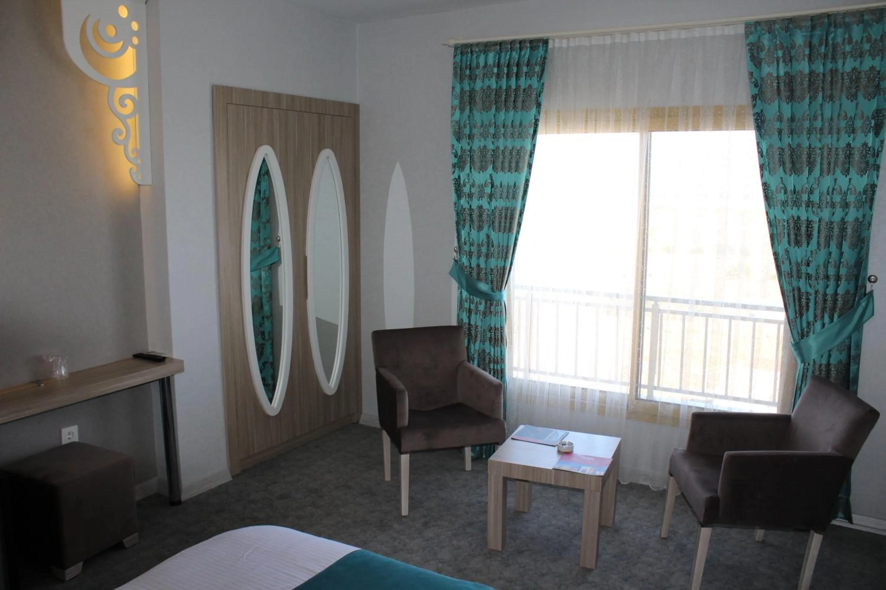 Photo of the whole room in Hotel La Bella