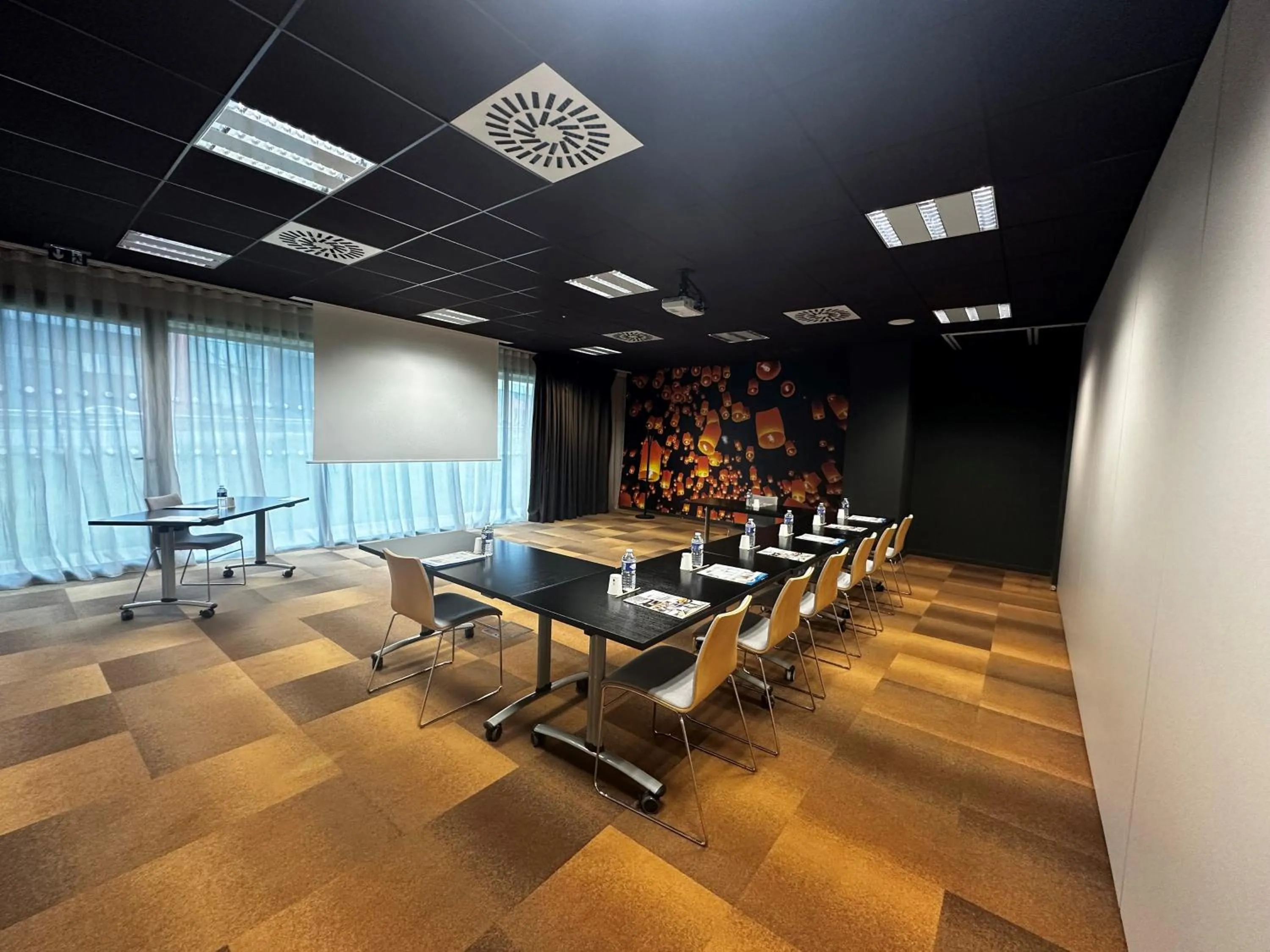 Meeting/conference room in Brit Hotel & Spa Saint Brieuc Plérin