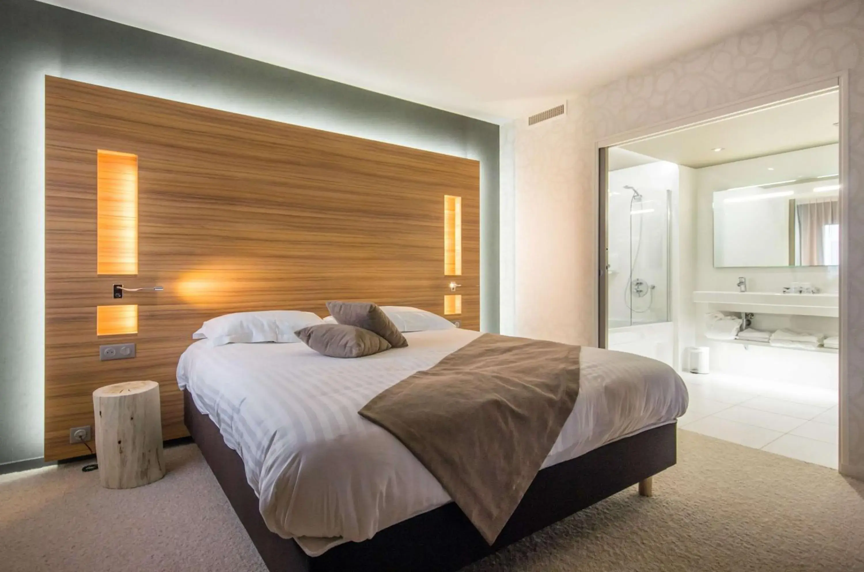 Suite in Brit Hotel & Spa Saint Brieuc Plérin Suite in Brit Hotel & Spa Saint Brieuc Plérin