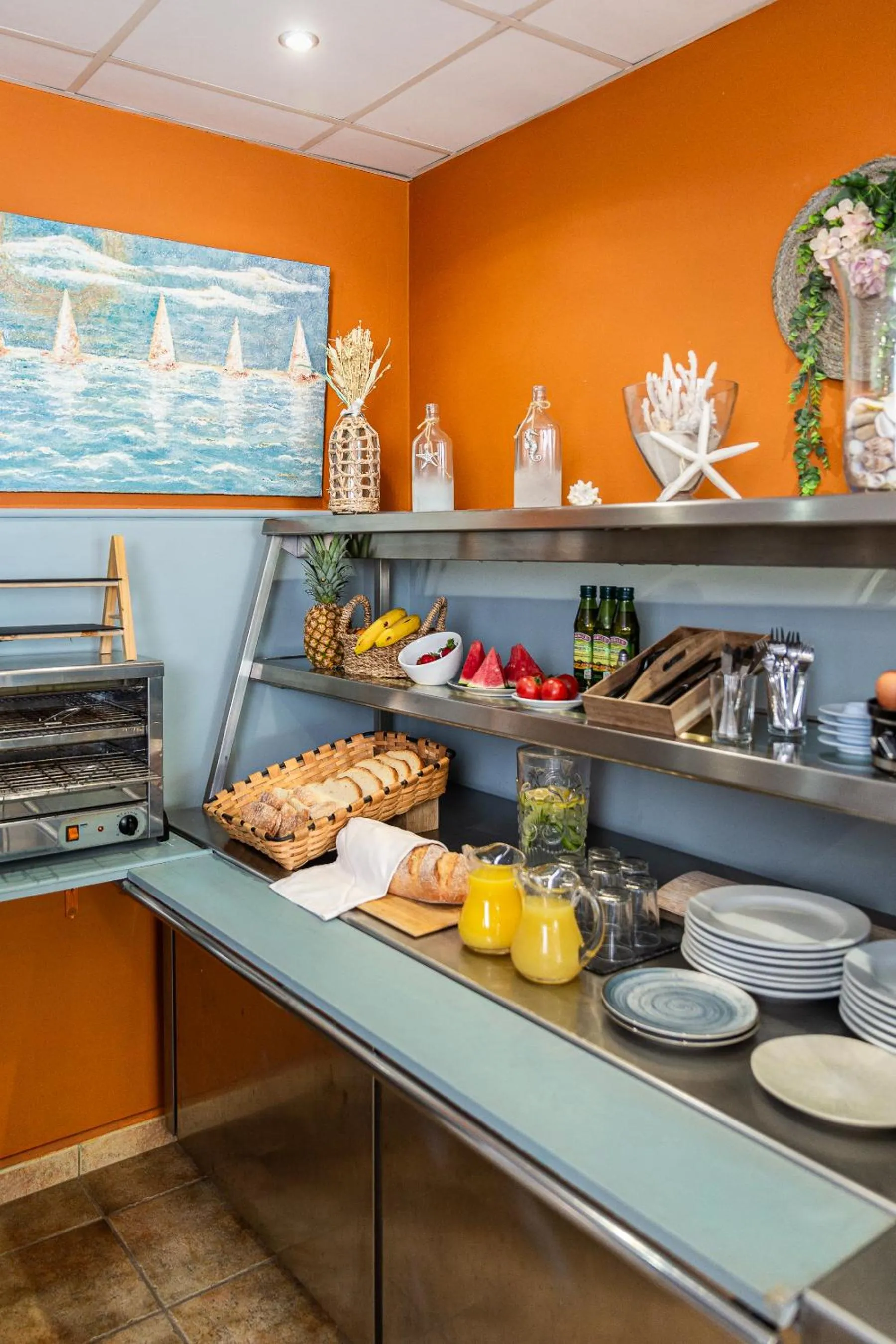 Buffet breakfast in La Muntanya