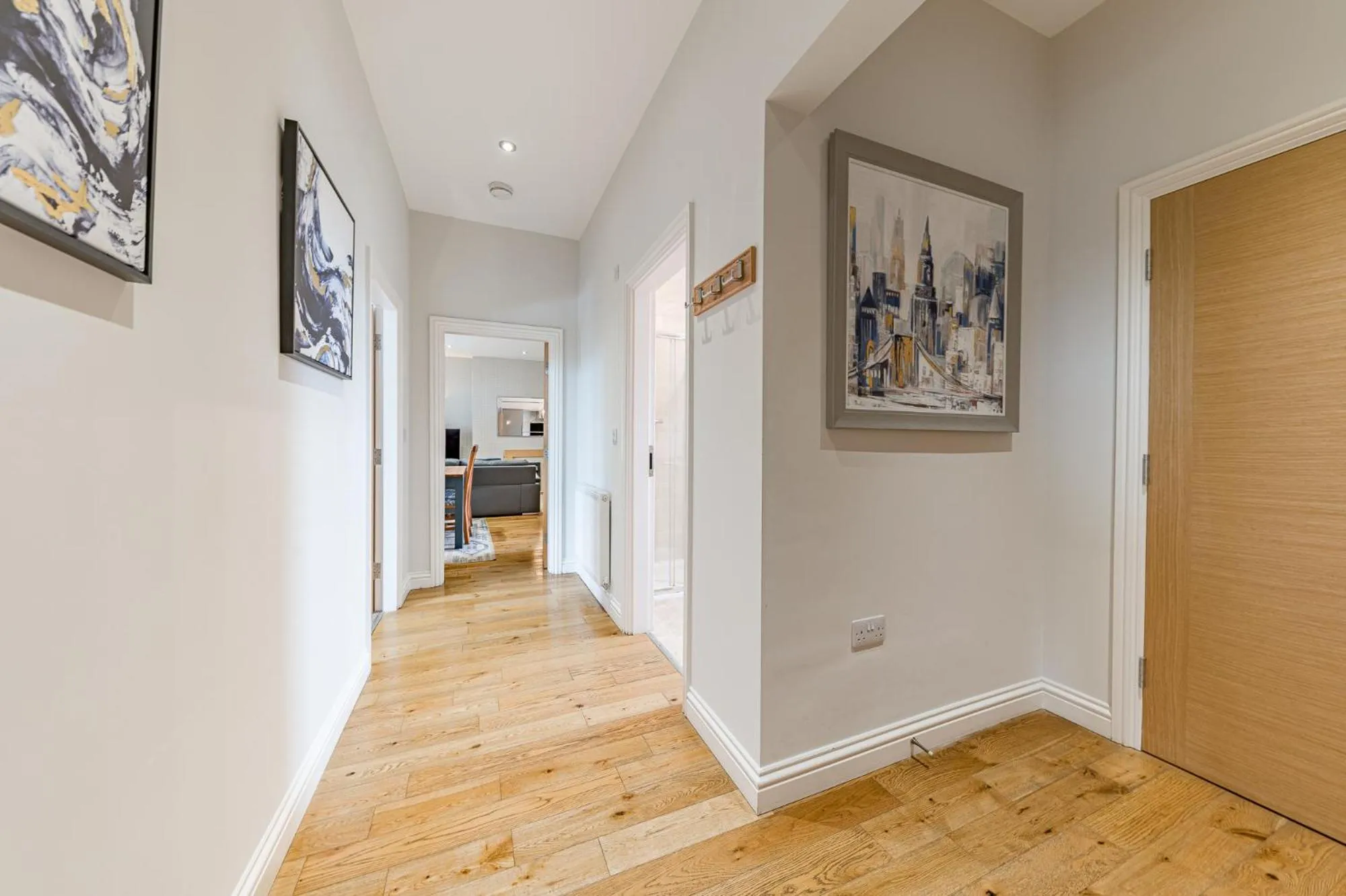 Living room in Abbey Apartments Modern ApartHotel for Tourists & Professionals