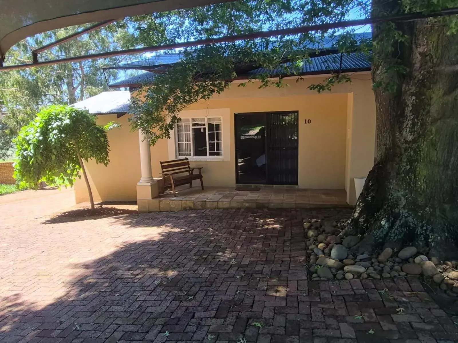 Deluxe Family Room - single occupancy in Drinkwater Guest Farm Deluxe Family Room - single occupancy in Drinkwater Guest Farm