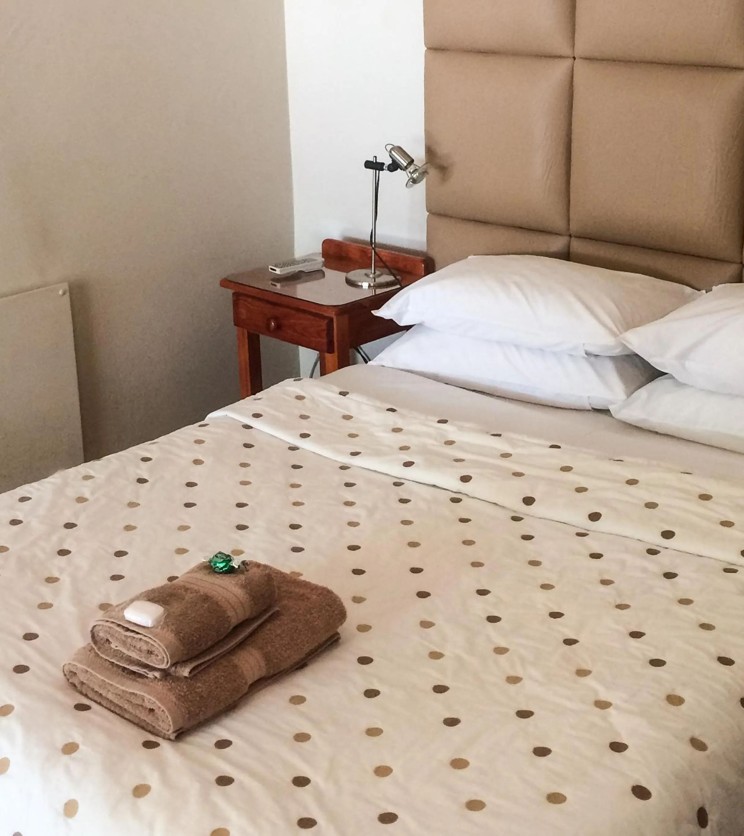 Bed in Drinkwater Guest Farm