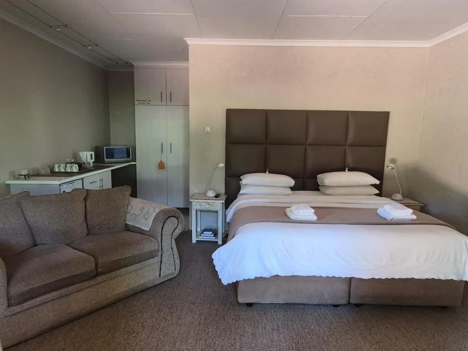 Bed in Drinkwater Guest Farm