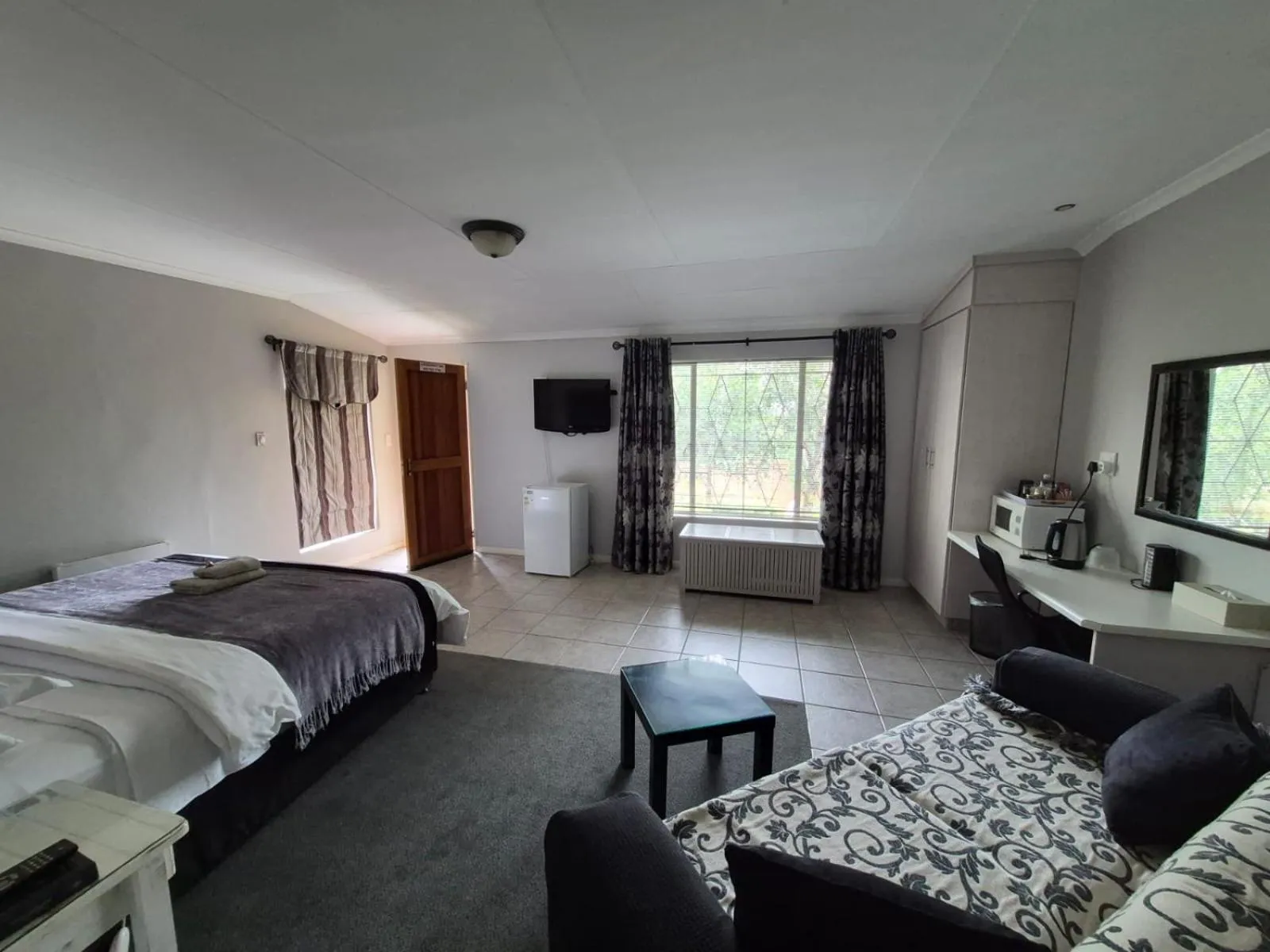 Bed in Drinkwater Guest Farm